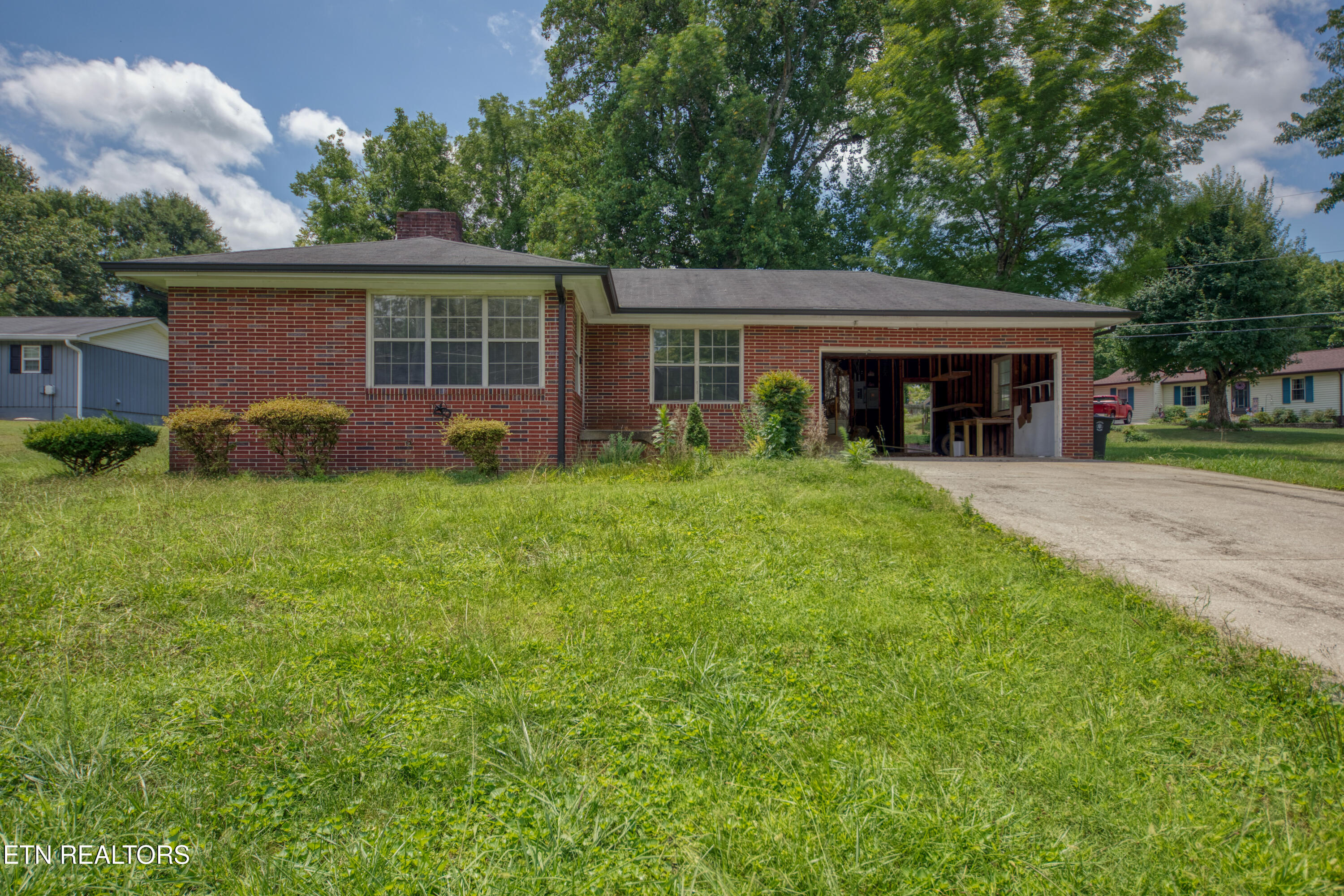315 Berger Street Athens TN 37303
