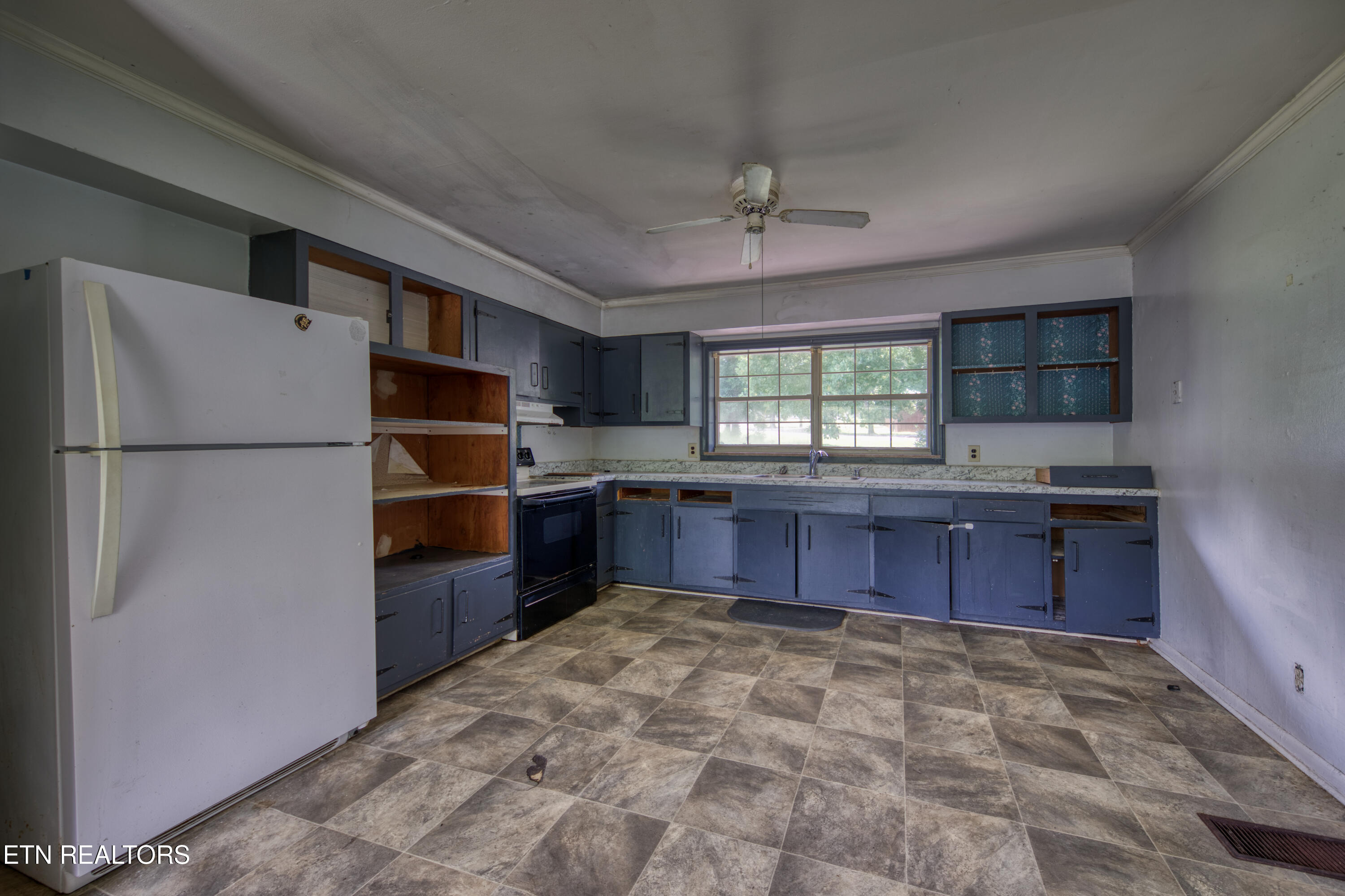 315 Berger Street Athens TN 37303