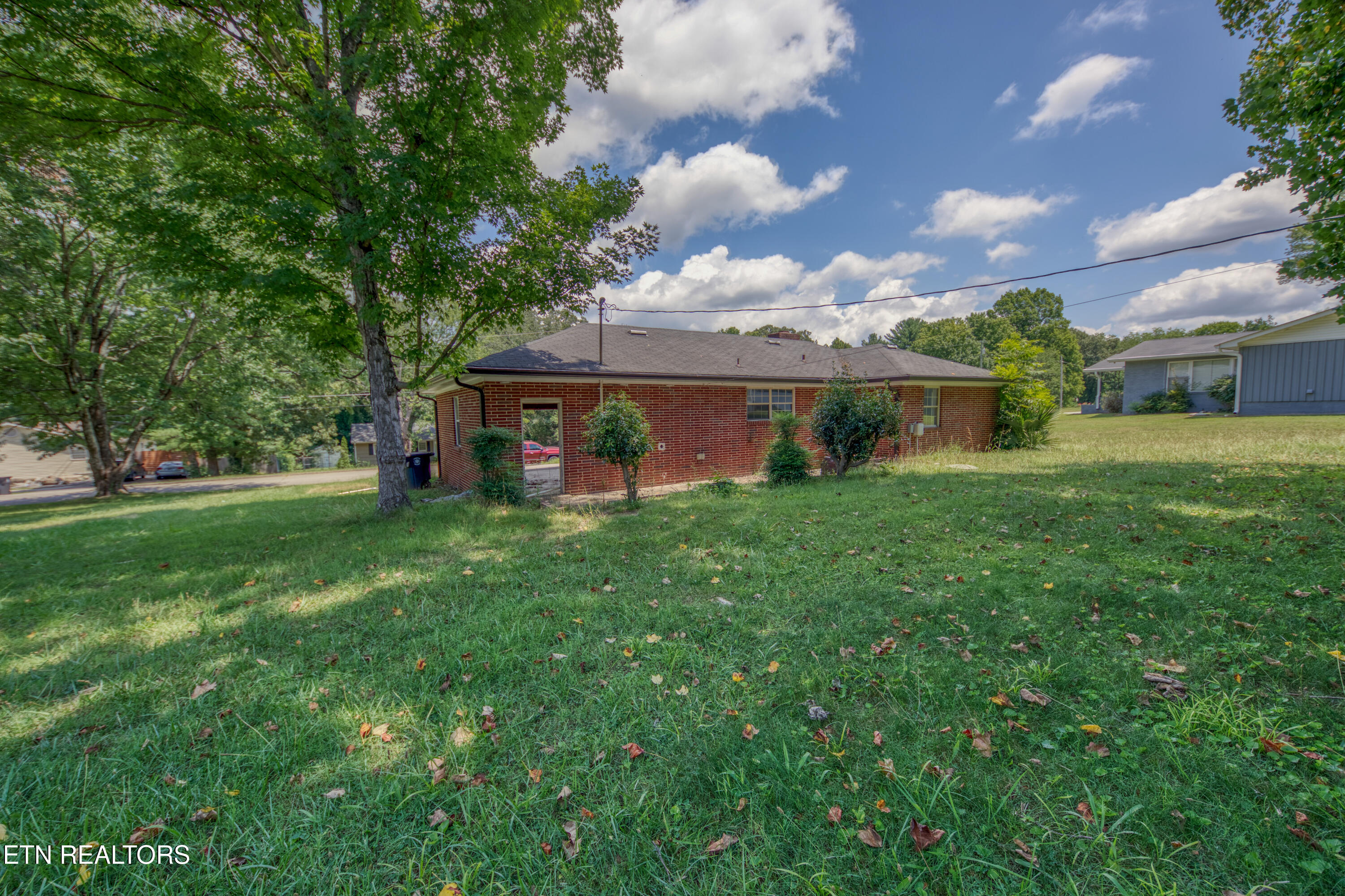 315 Berger Street Athens TN 37303