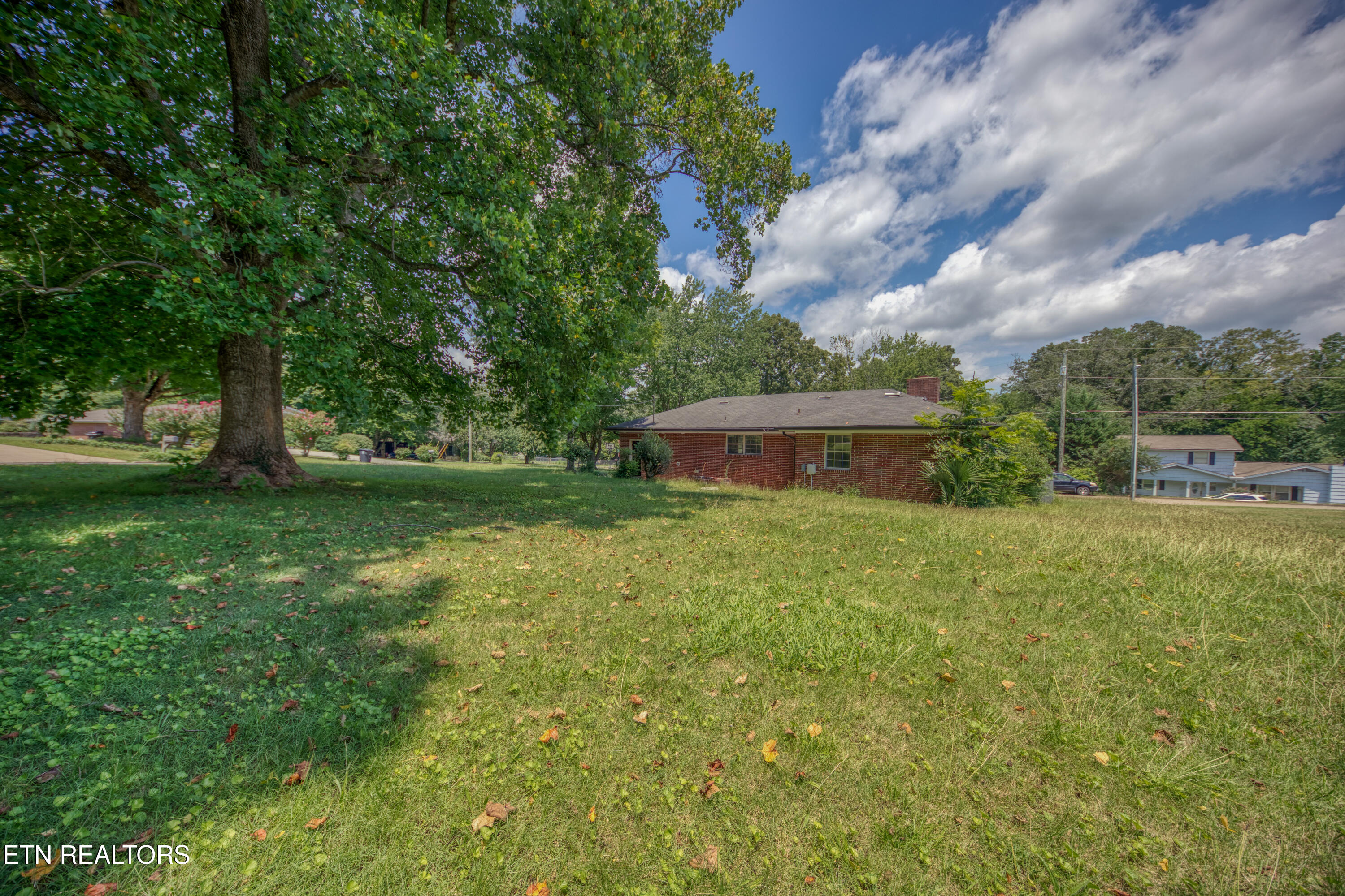 315 Berger Street Athens TN 37303