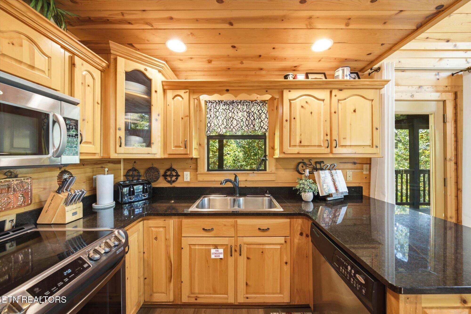 2440 Breezy Road Sevierville TN 37876