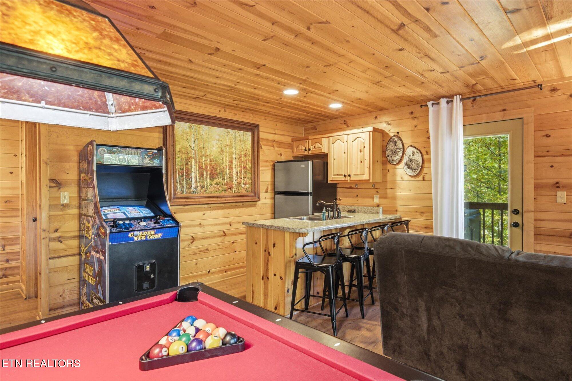 2440 Breezy Road Sevierville TN 37876