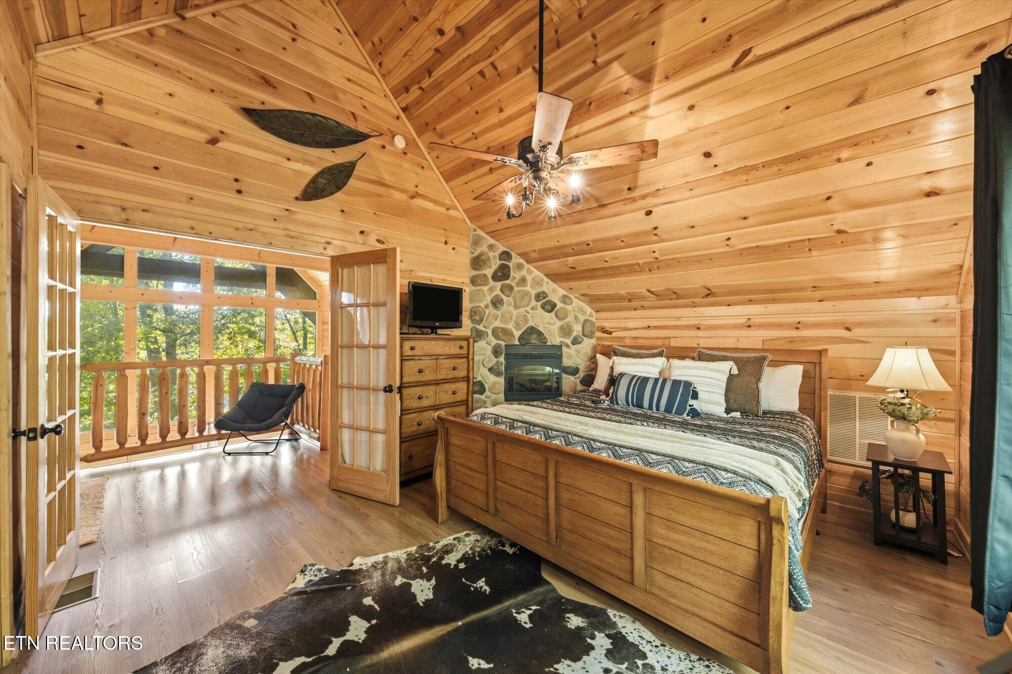 2440 Breezy Road Sevierville TN 37876