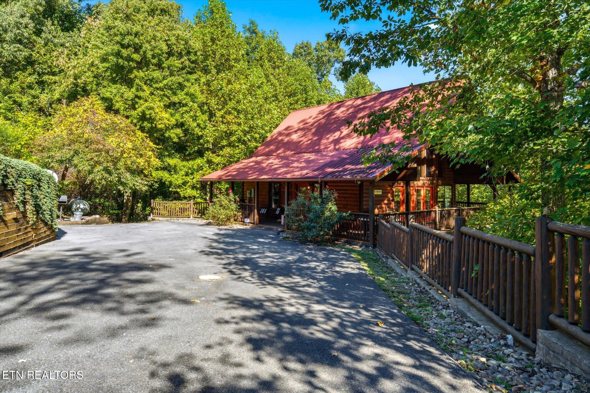 2440 Breezy Road Sevierville TN 37876
