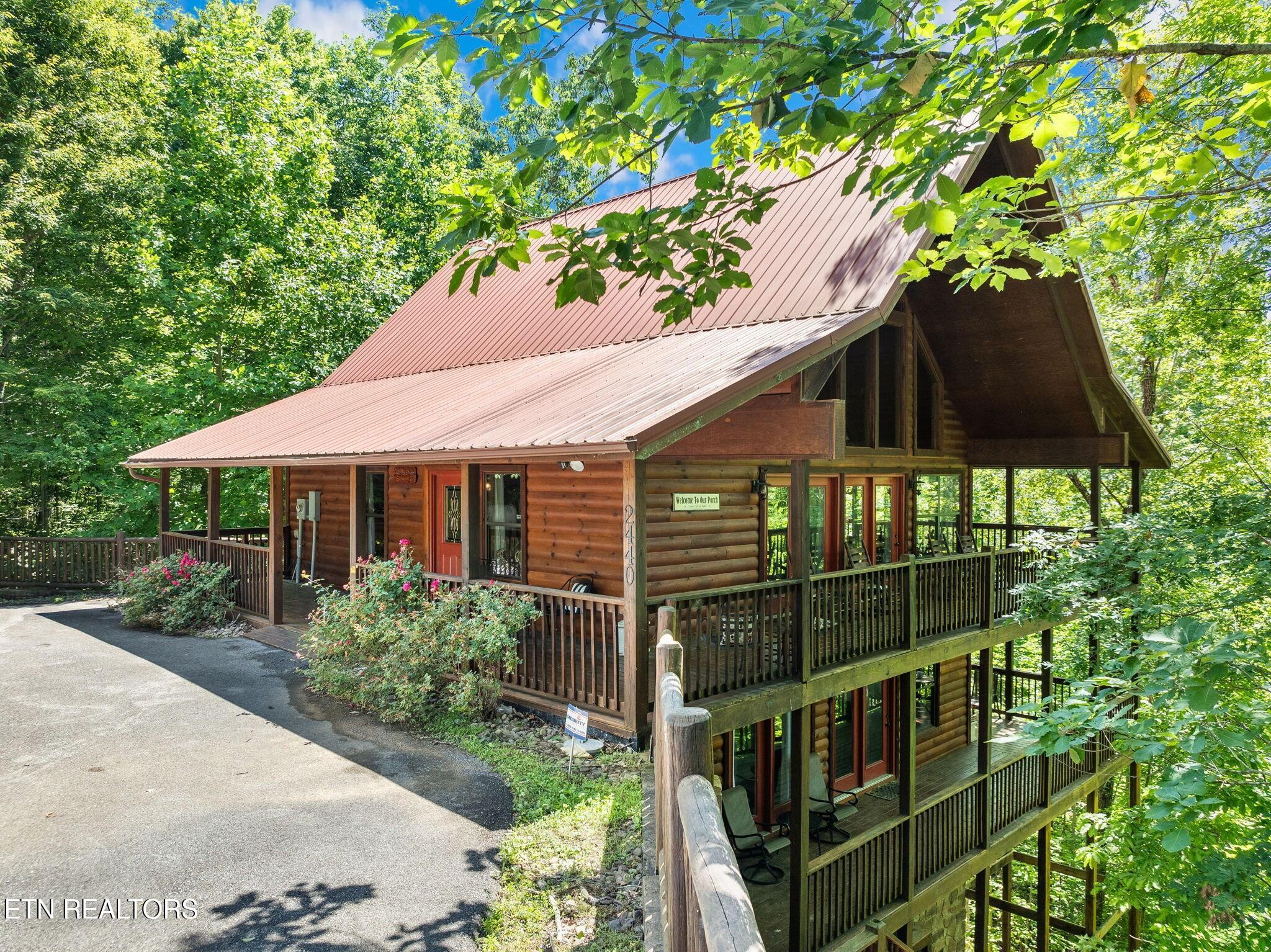 2440 Breezy Road Sevierville TN 37876