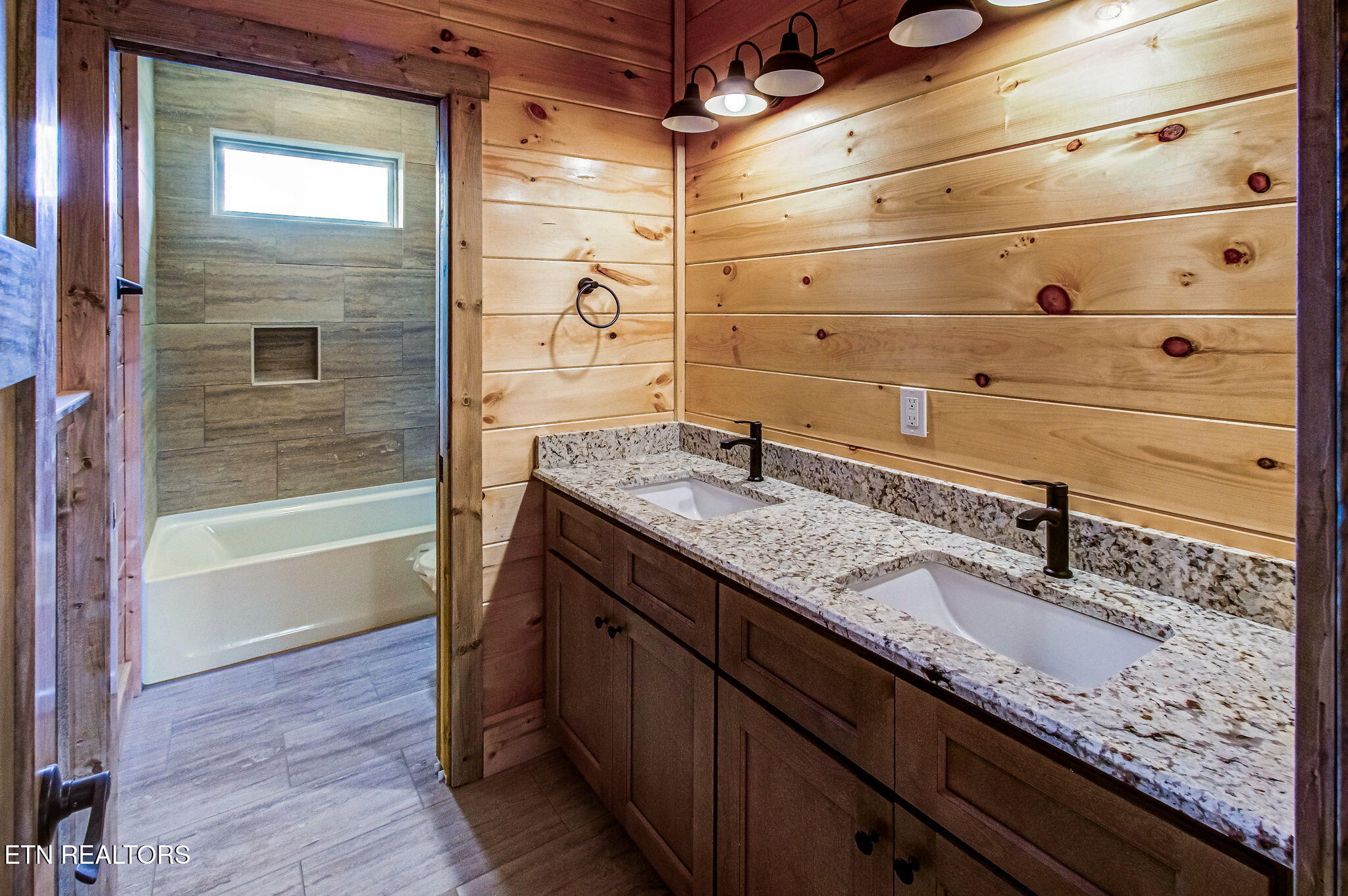 1821 Pinestand Ridge Way Sevierville TN 37862