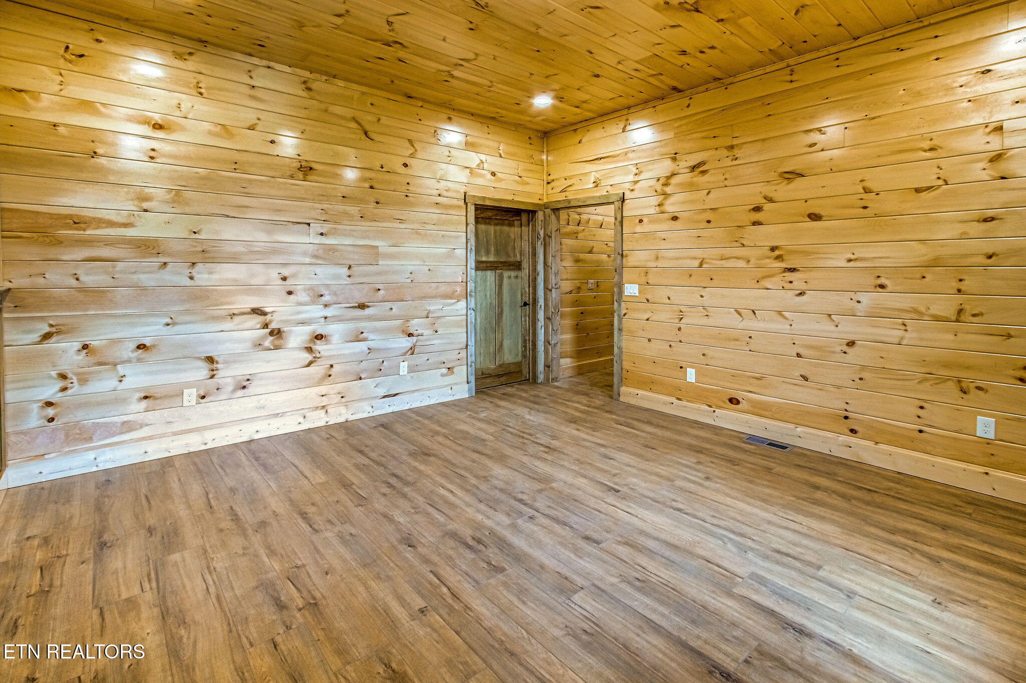 1821 Pinestand Ridge Way Sevierville TN 37862