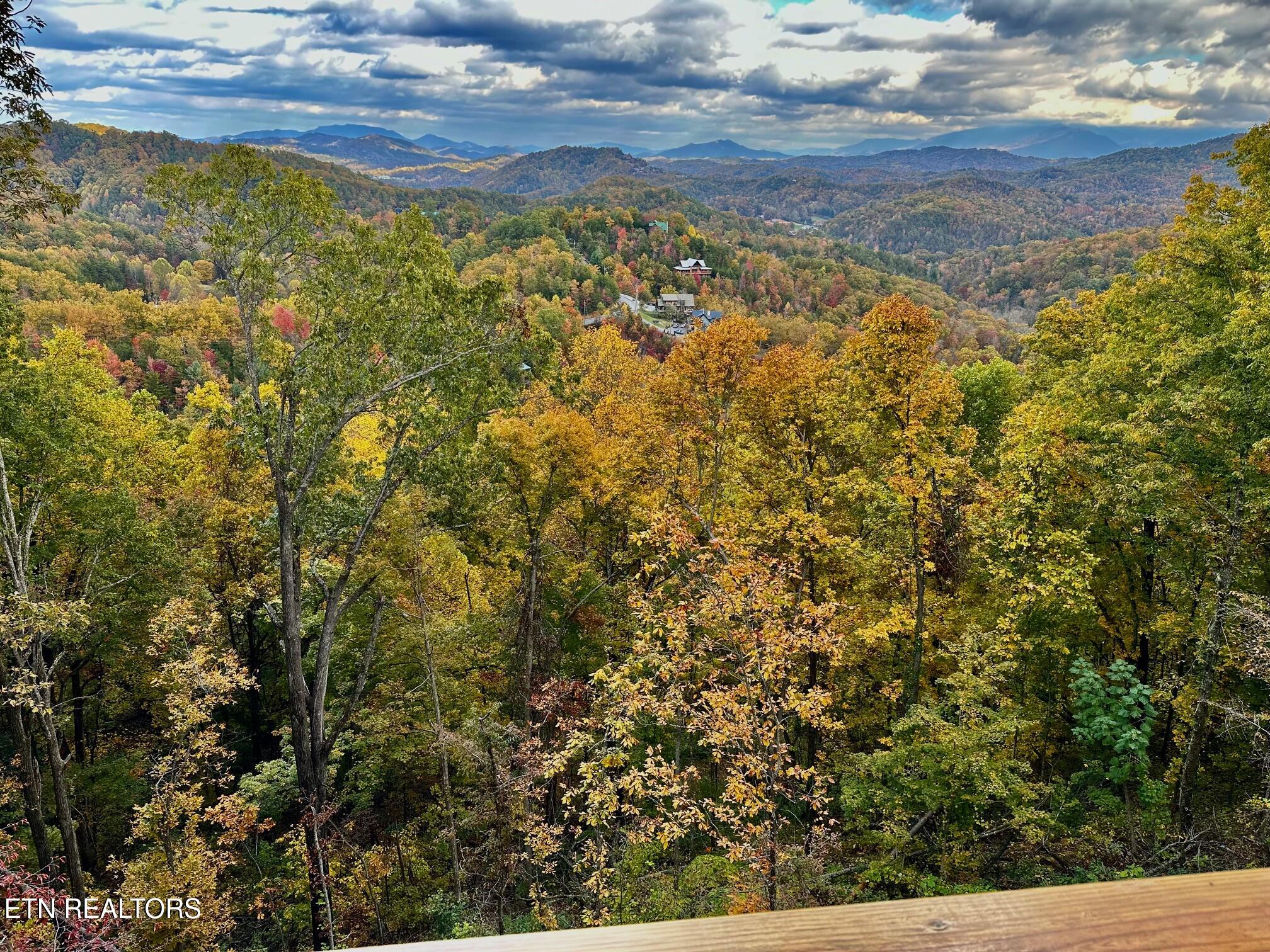 1821 Pinestand Ridge Way Sevierville TN 37862