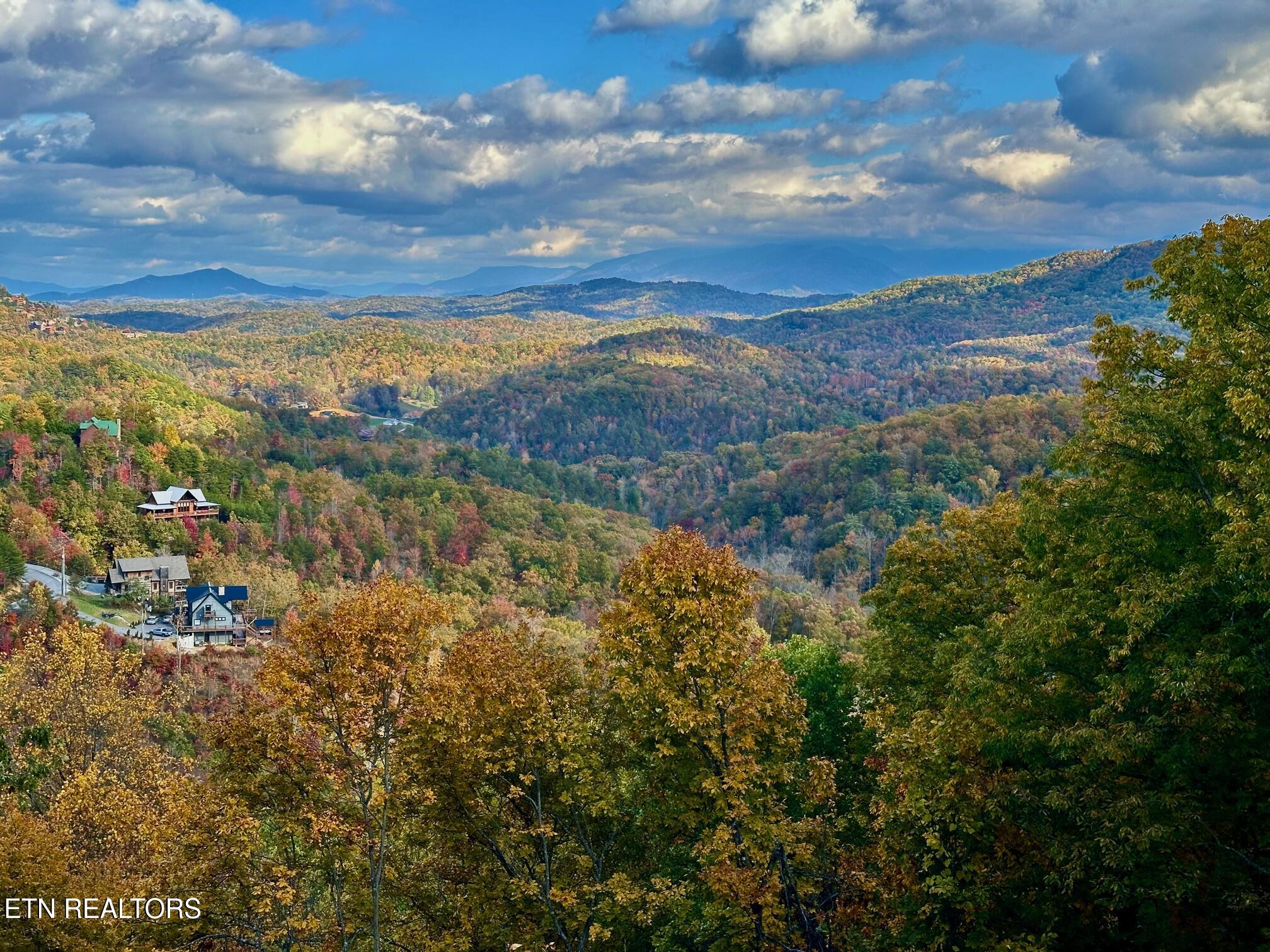 1821 Pinestand Ridge Way Sevierville TN 37862