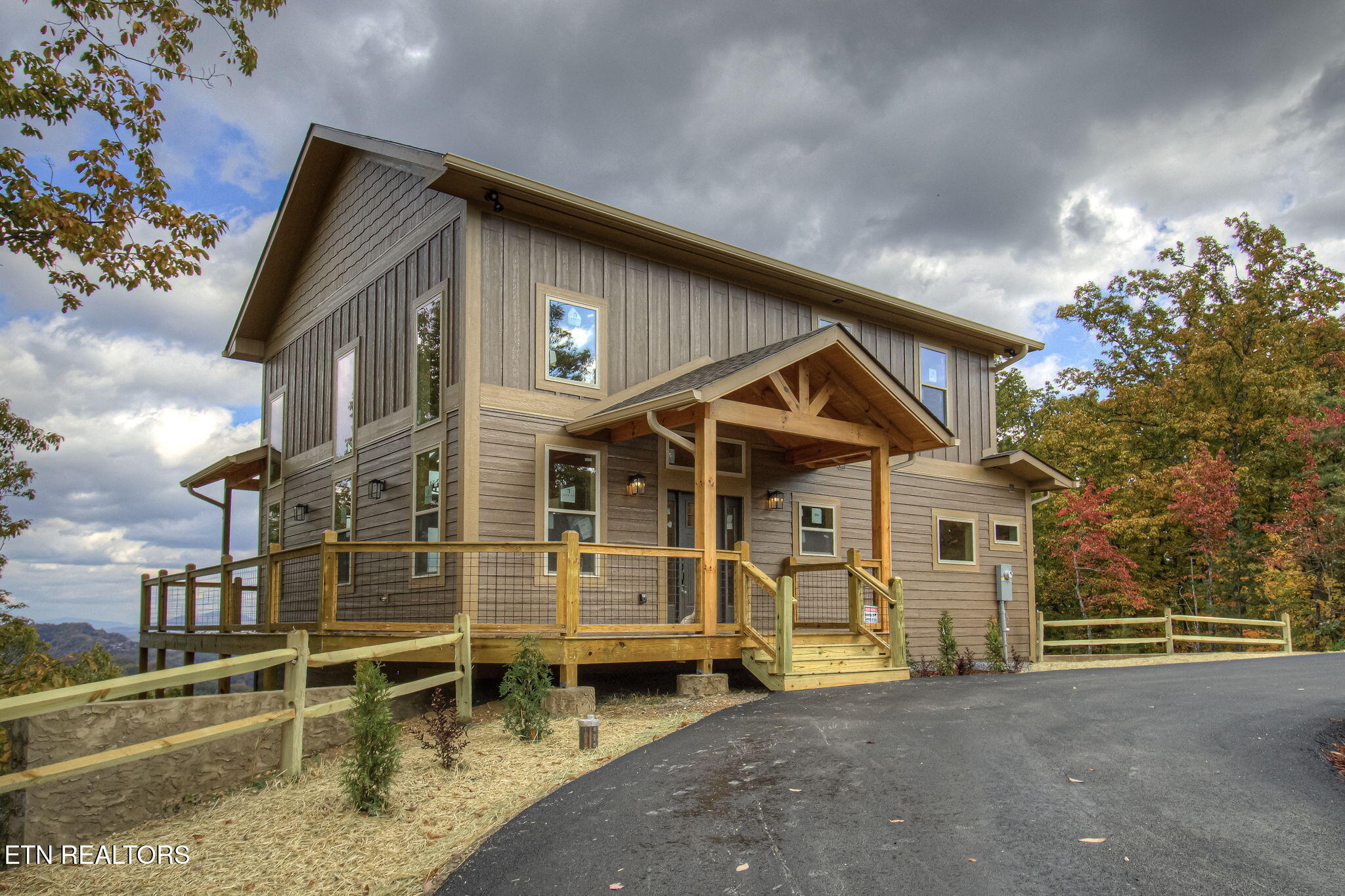 1821 Pinestand Ridge Way Sevierville TN 37862