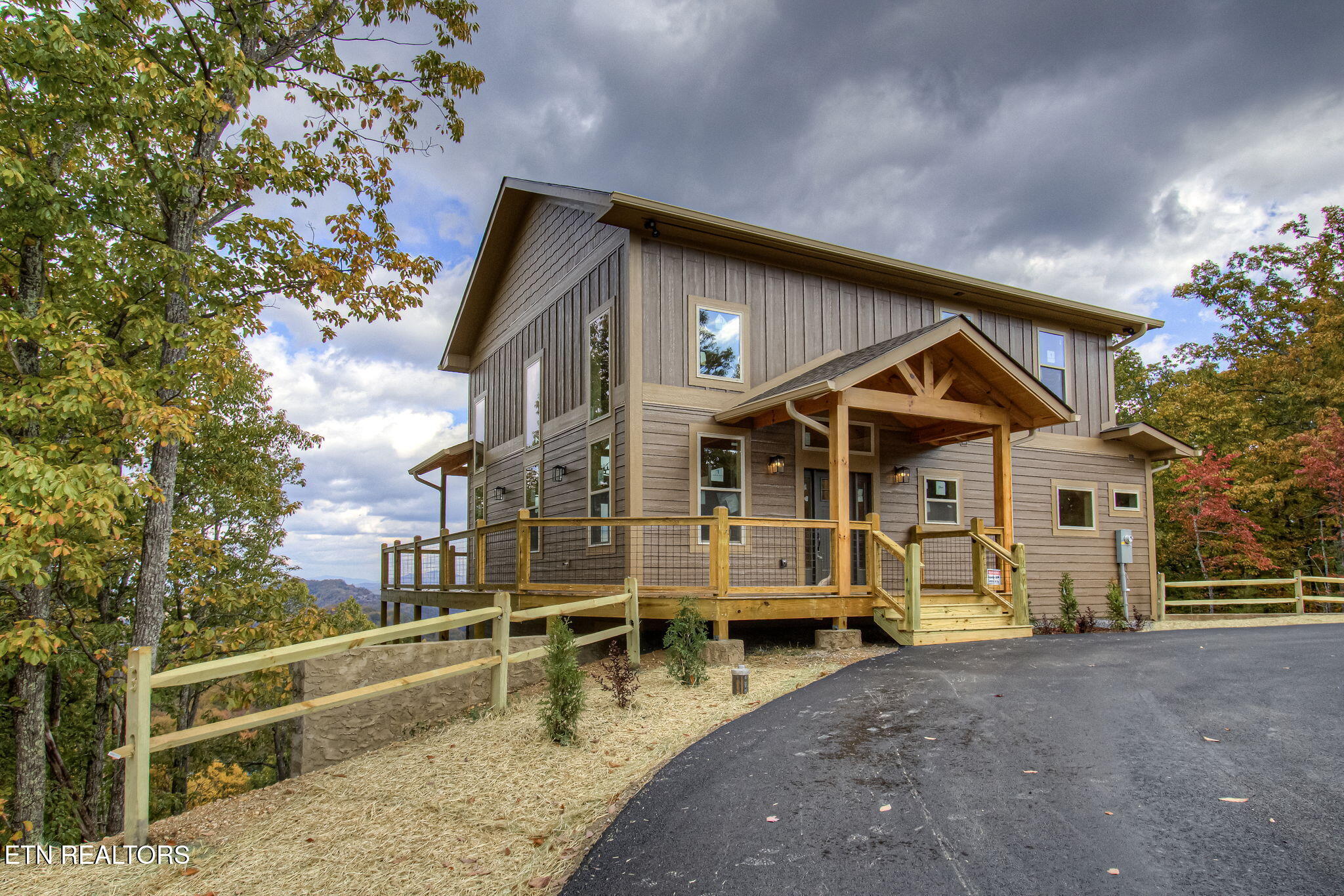 1821 Pinestand Ridge Way Sevierville TN 37862