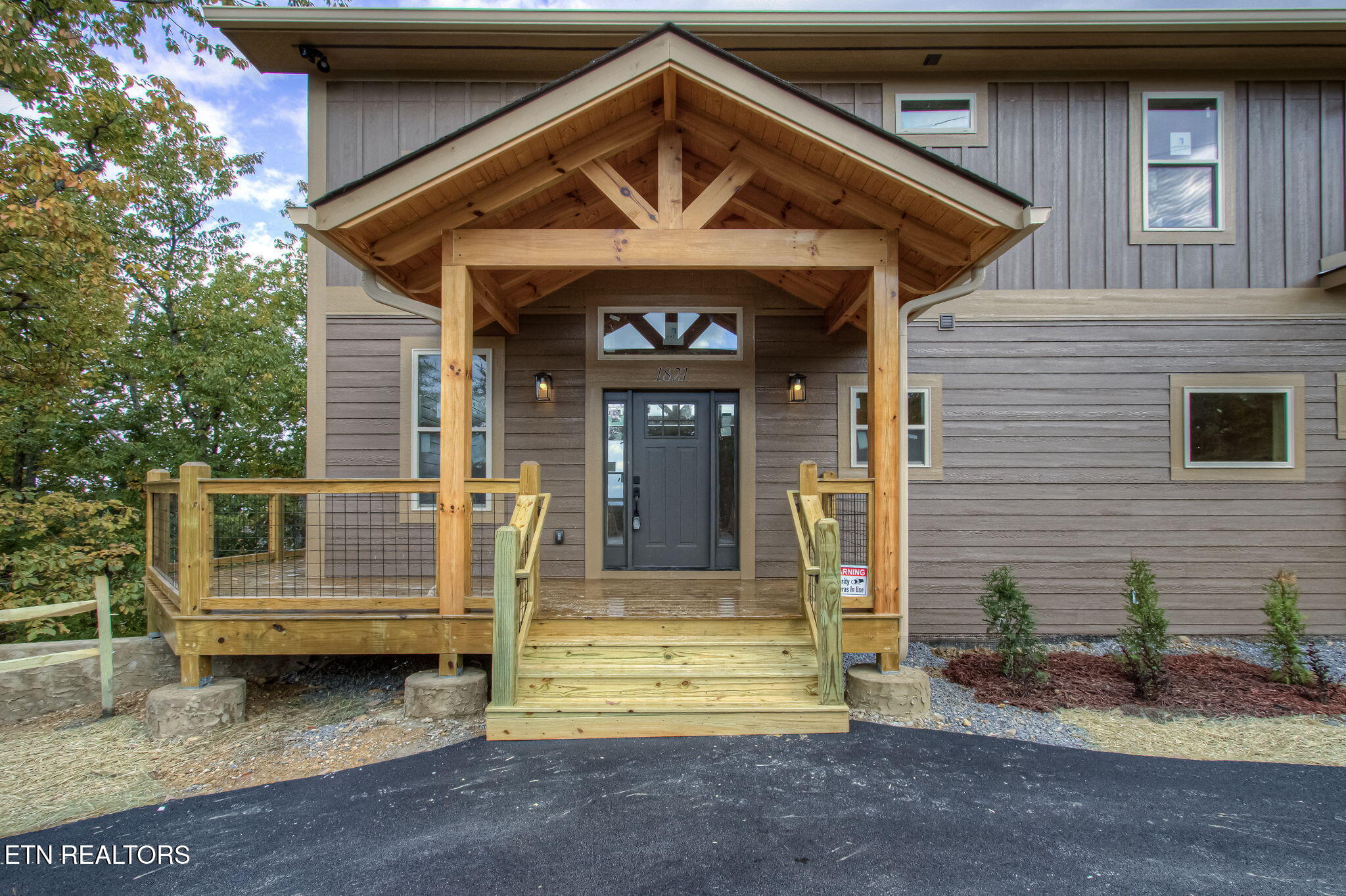 1821 Pinestand Ridge Way Sevierville TN 37862