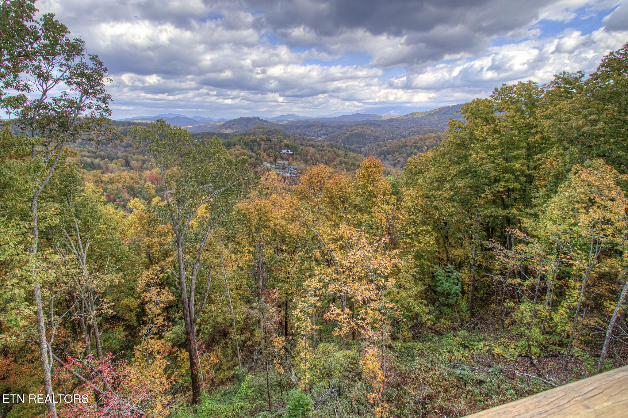 1821 Pinestand Ridge Way Sevierville TN 37862