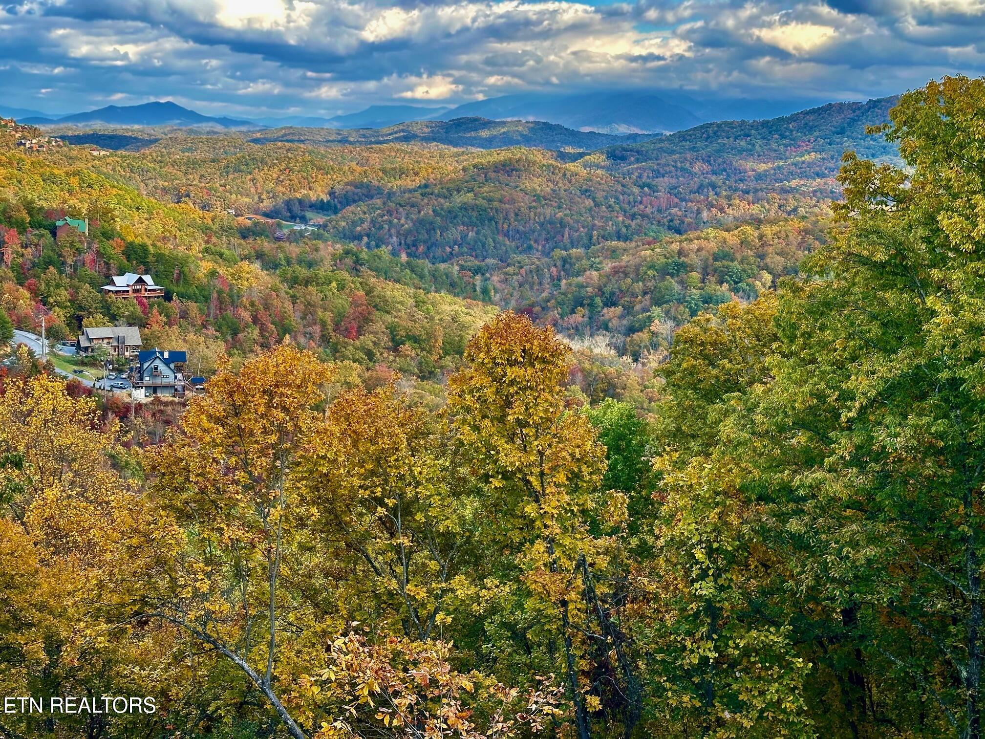 1821 Pinestand Ridge Way Sevierville TN 37862