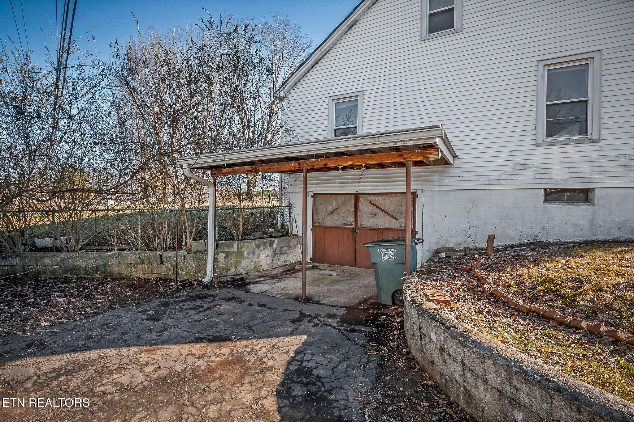 304 S Young Street Sparta TN 38583