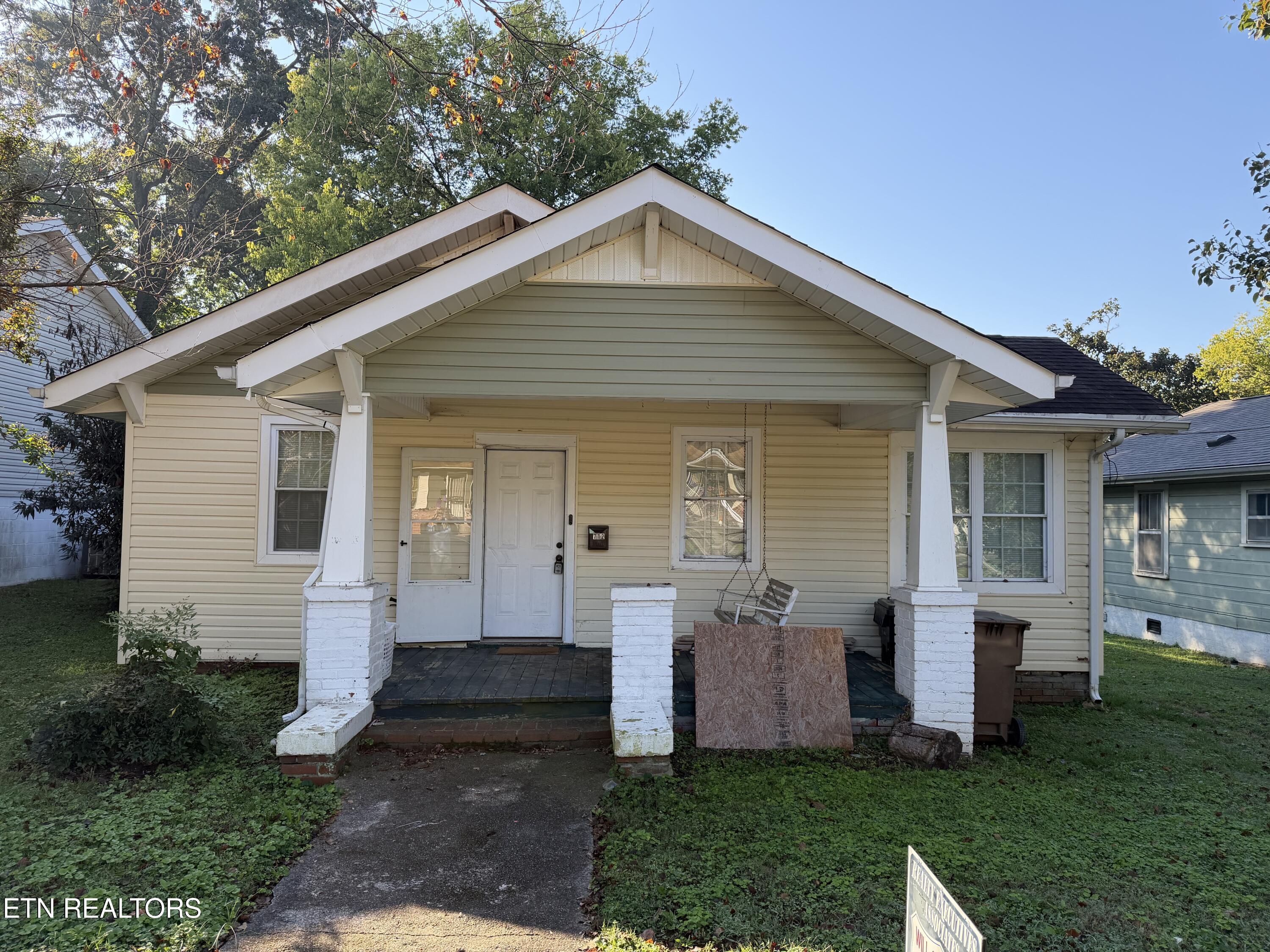 712 Radford Place Knoxville TN 37917