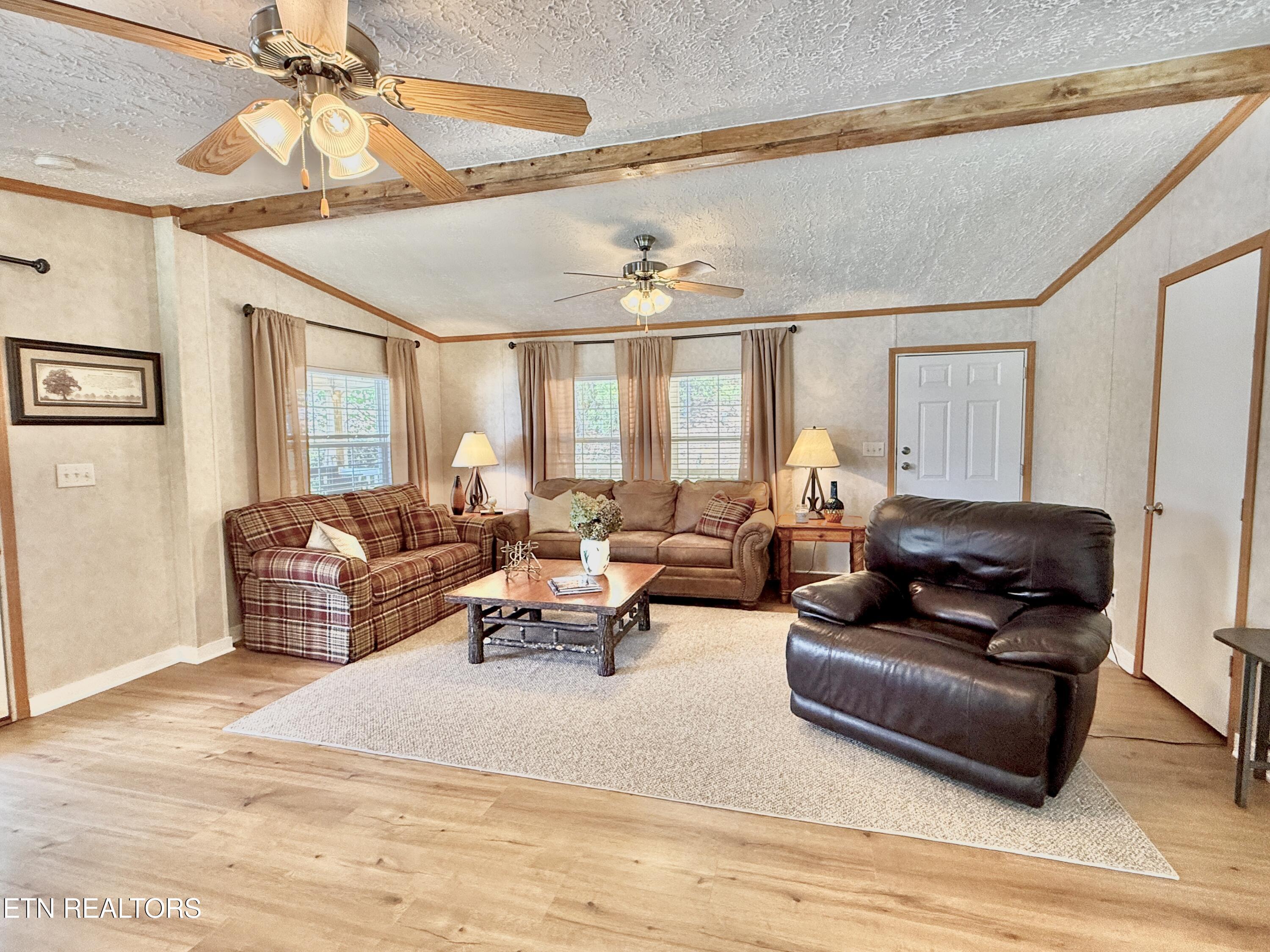 1059 Dean Circle Dandridge TN 37725