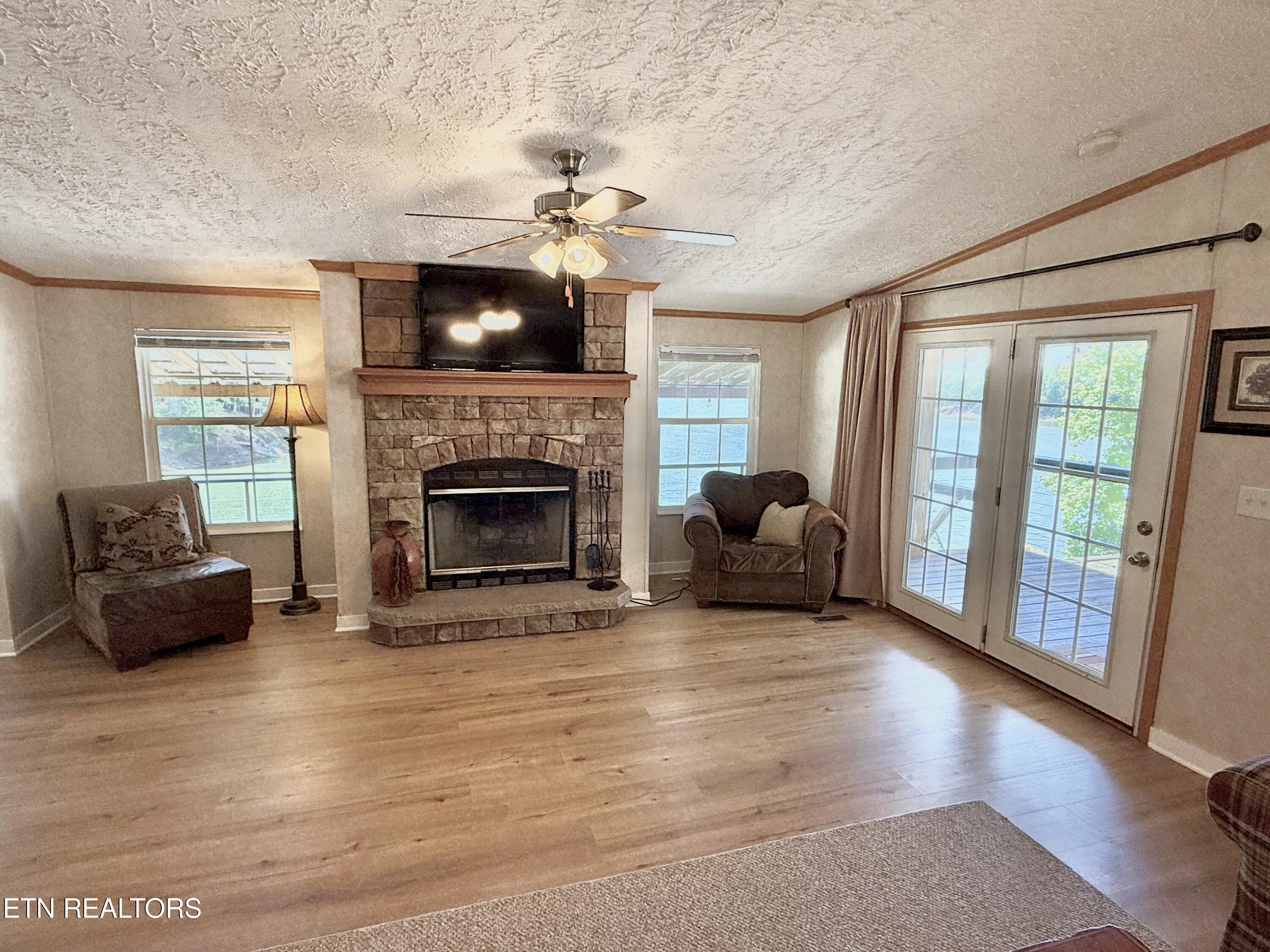 1059 Dean Circle Dandridge TN 37725