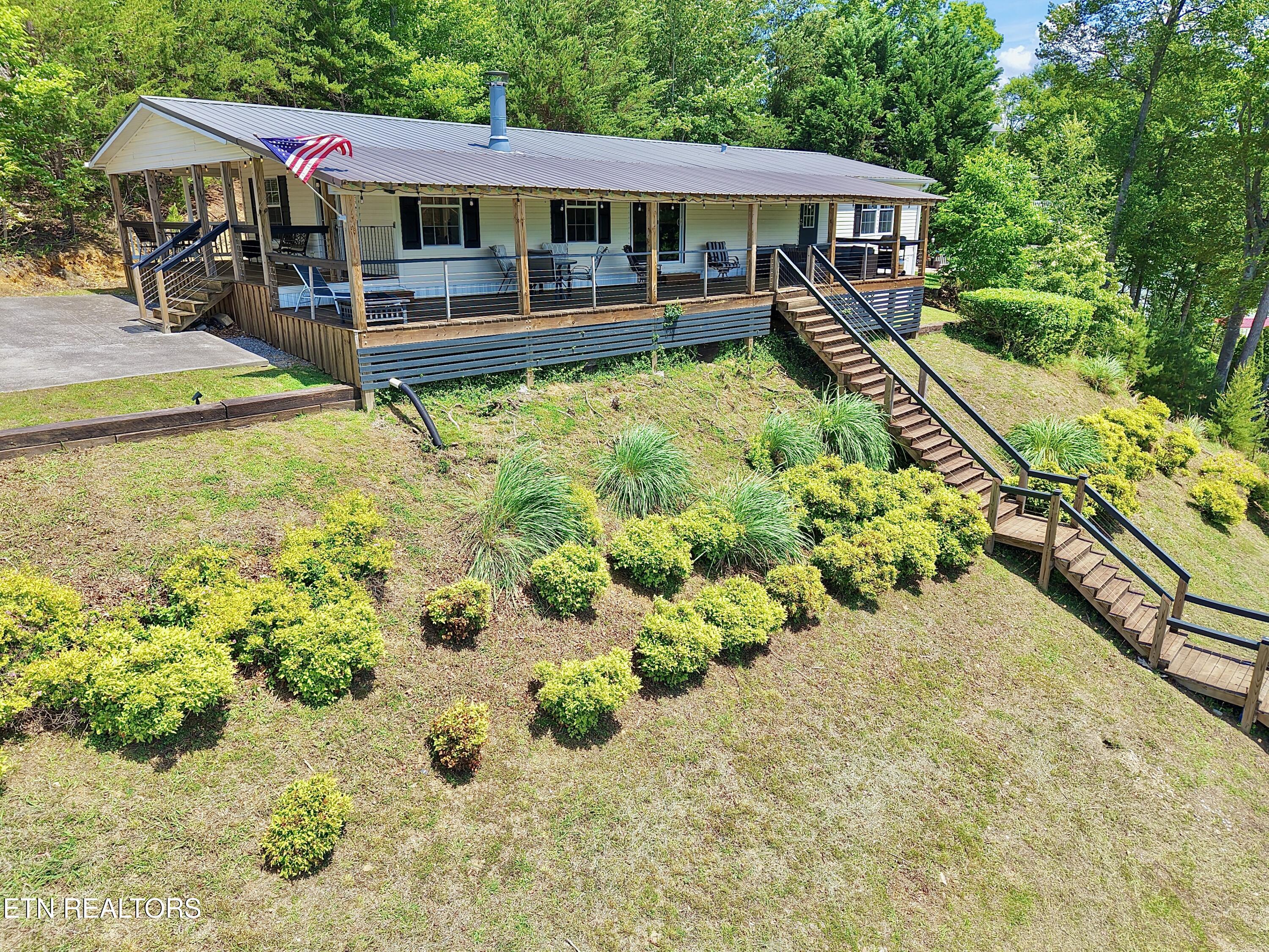 1059 Dean Circle Dandridge TN 37725