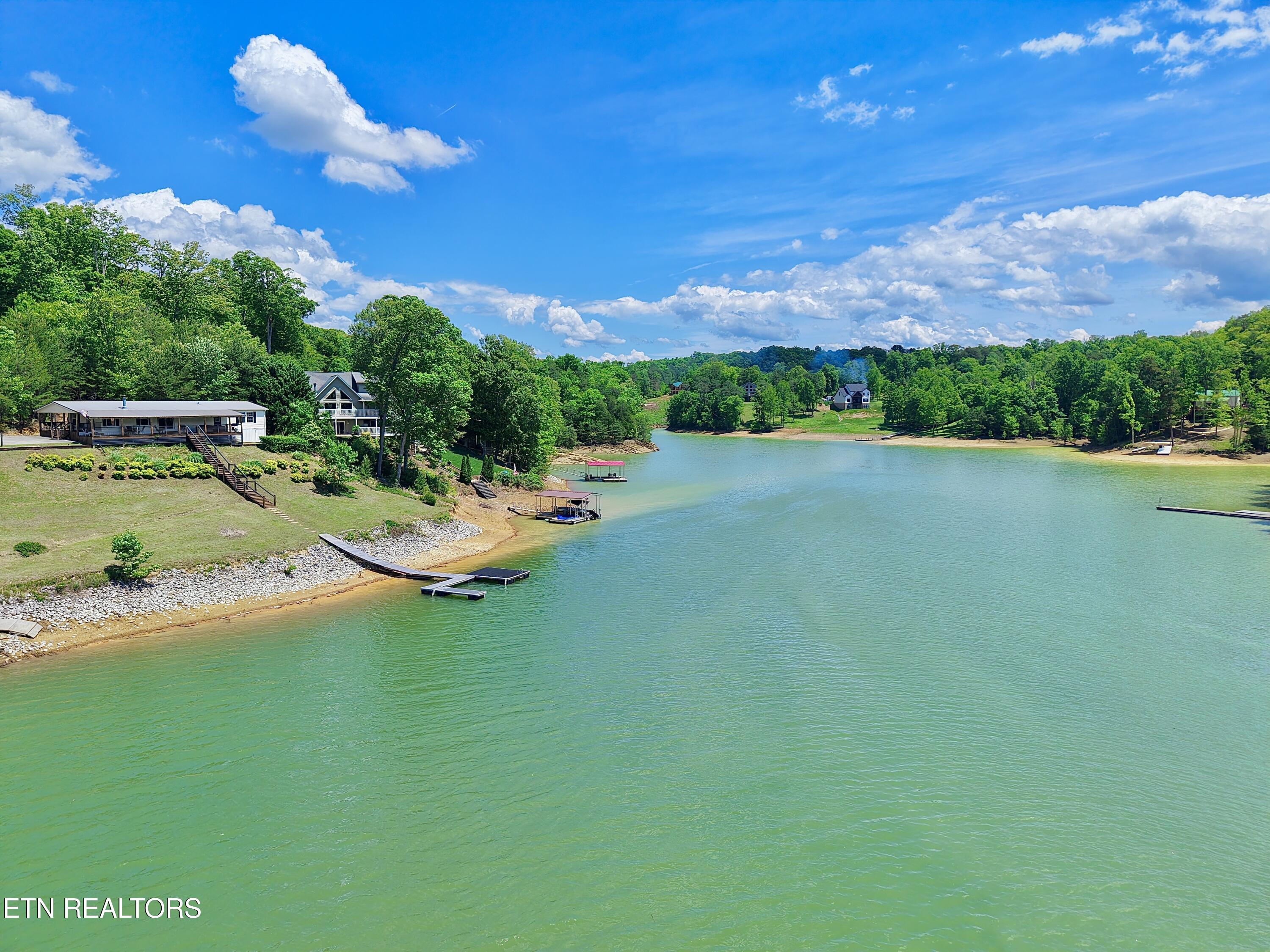 1059 Dean Circle Dandridge TN 37725