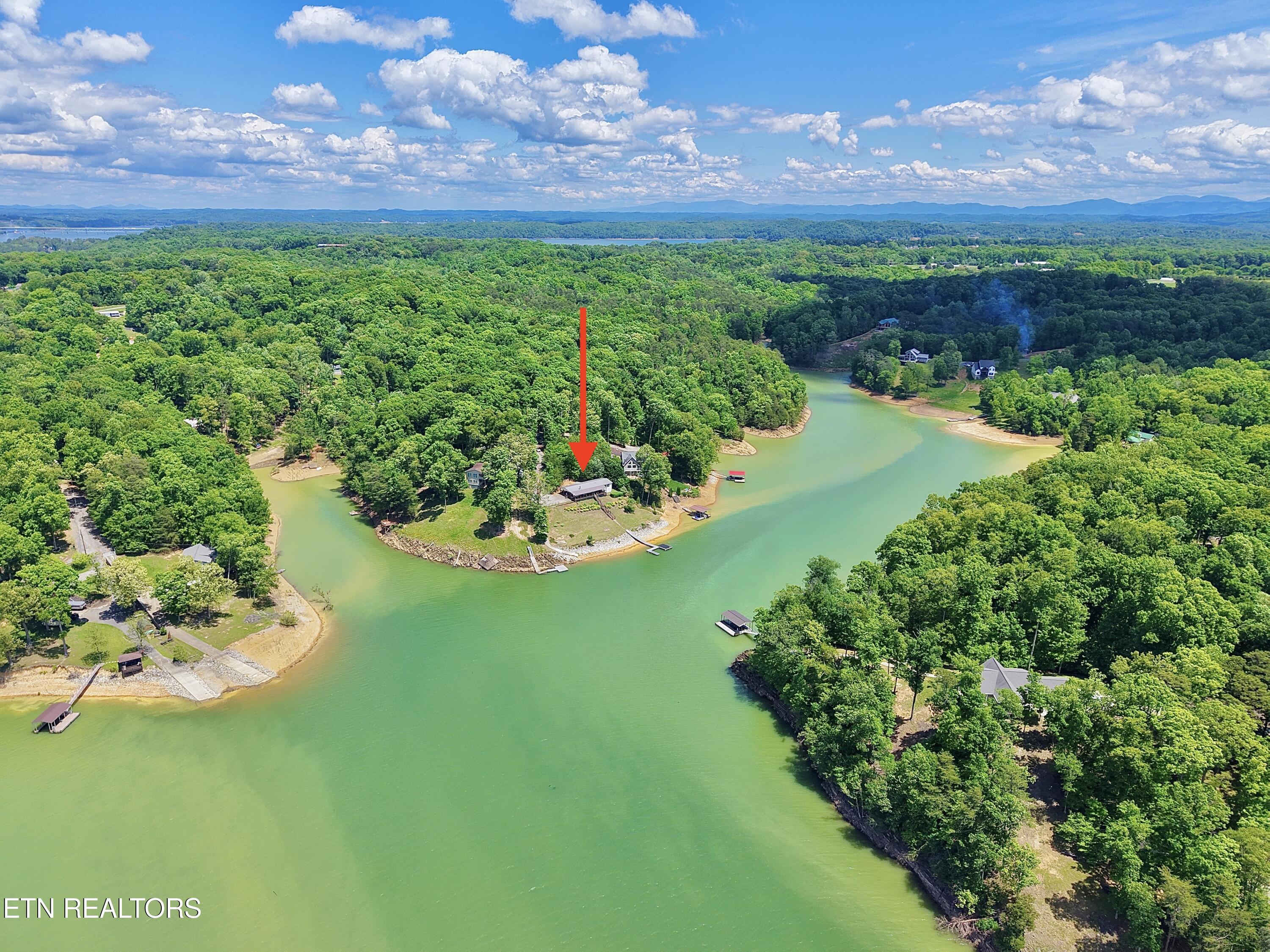 1059 Dean Circle Dandridge TN 37725