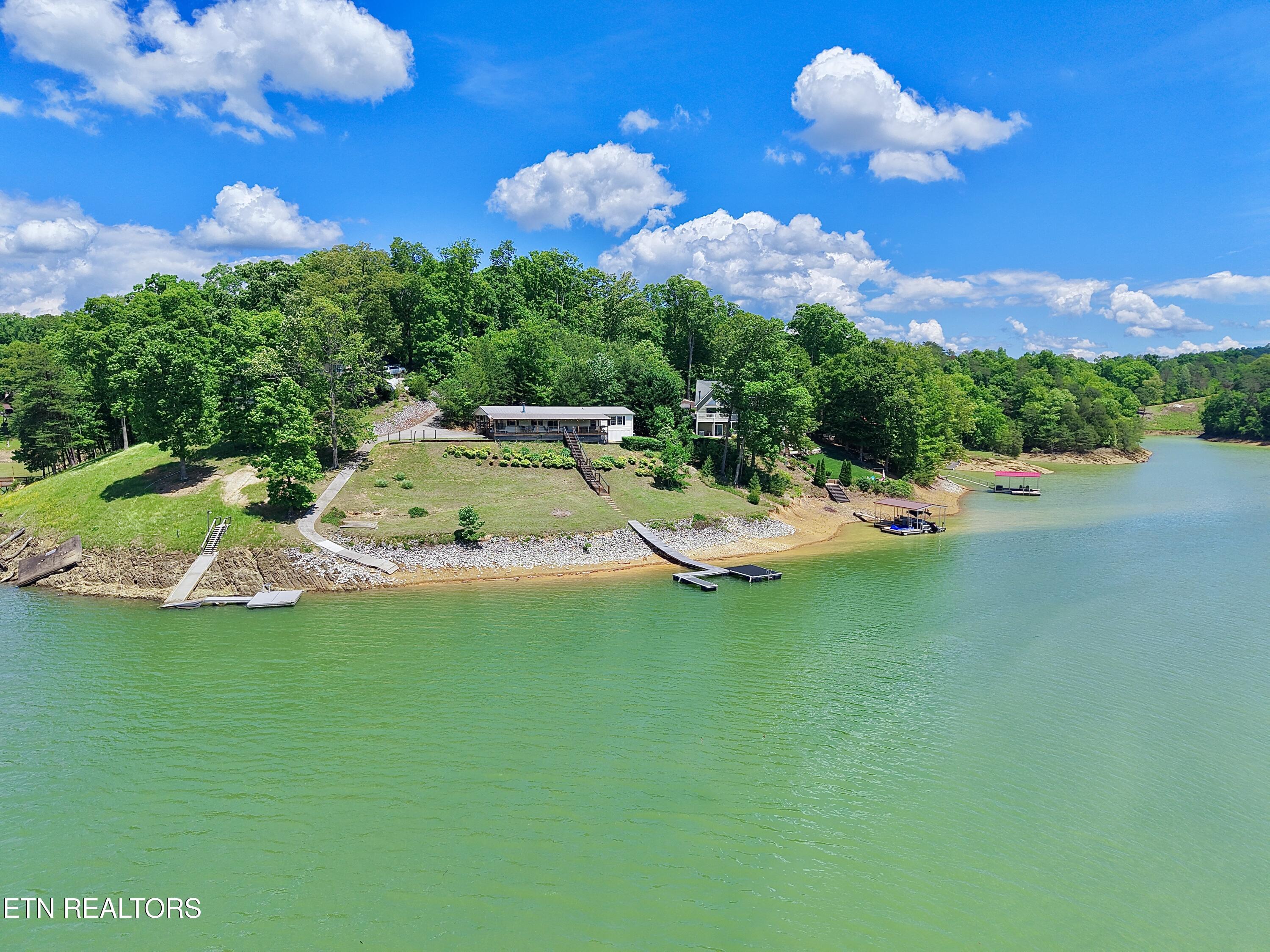 1059 Dean Circle Dandridge TN 37725