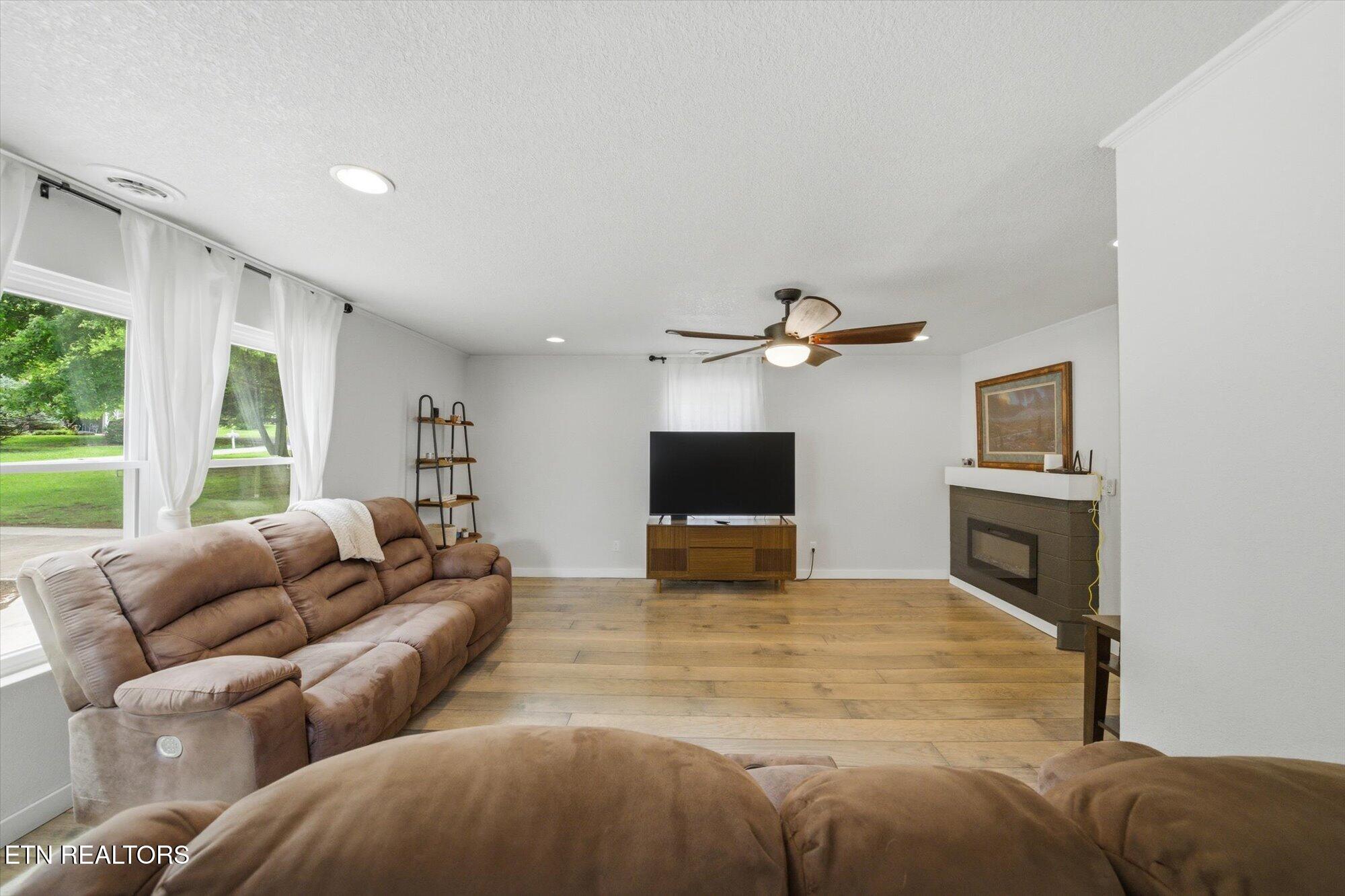 112 County Road 142 Riceville TN 37370
