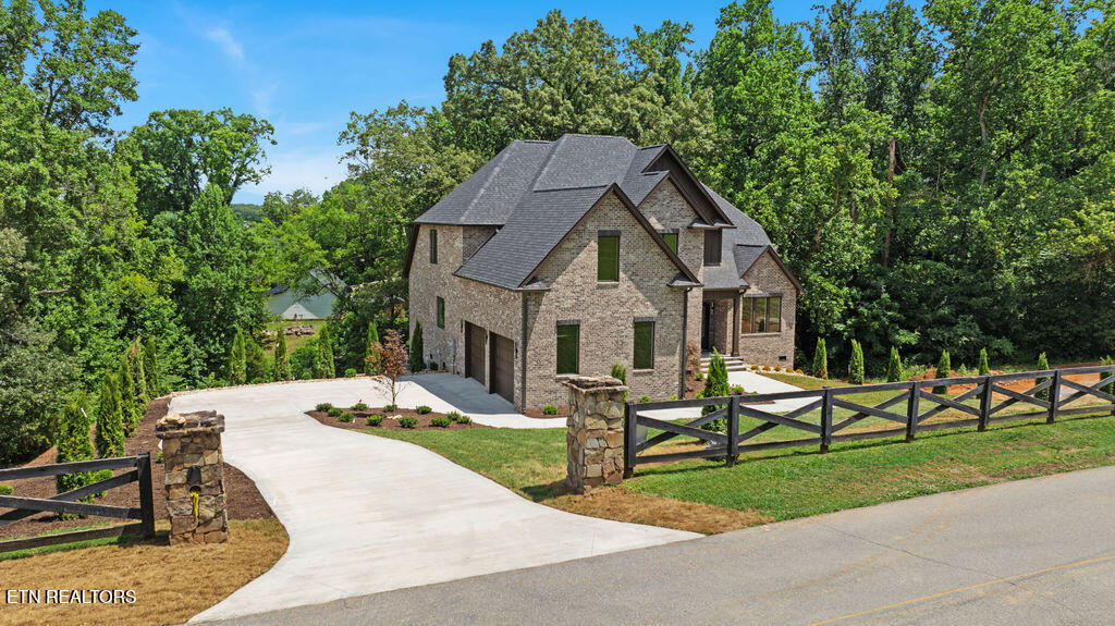 526 River Road Loudon TN 37774