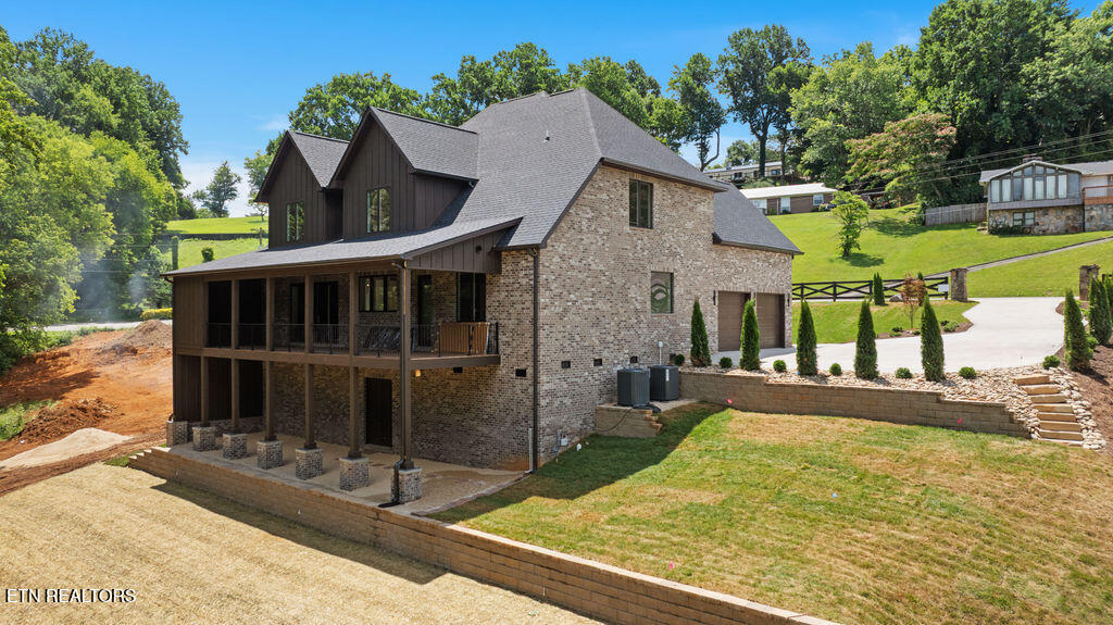 526 River Road Loudon TN 37774
