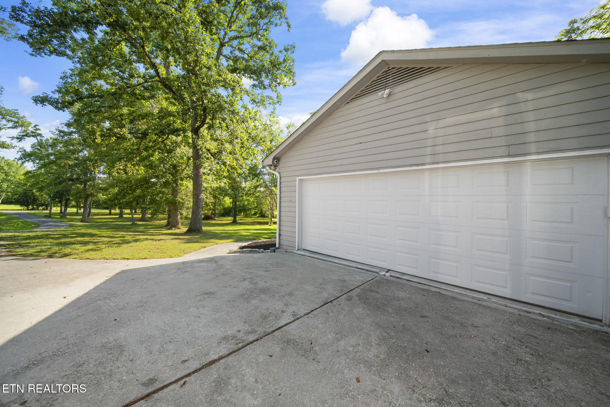 3447 Mountain View Lane Baneberry TN 37890