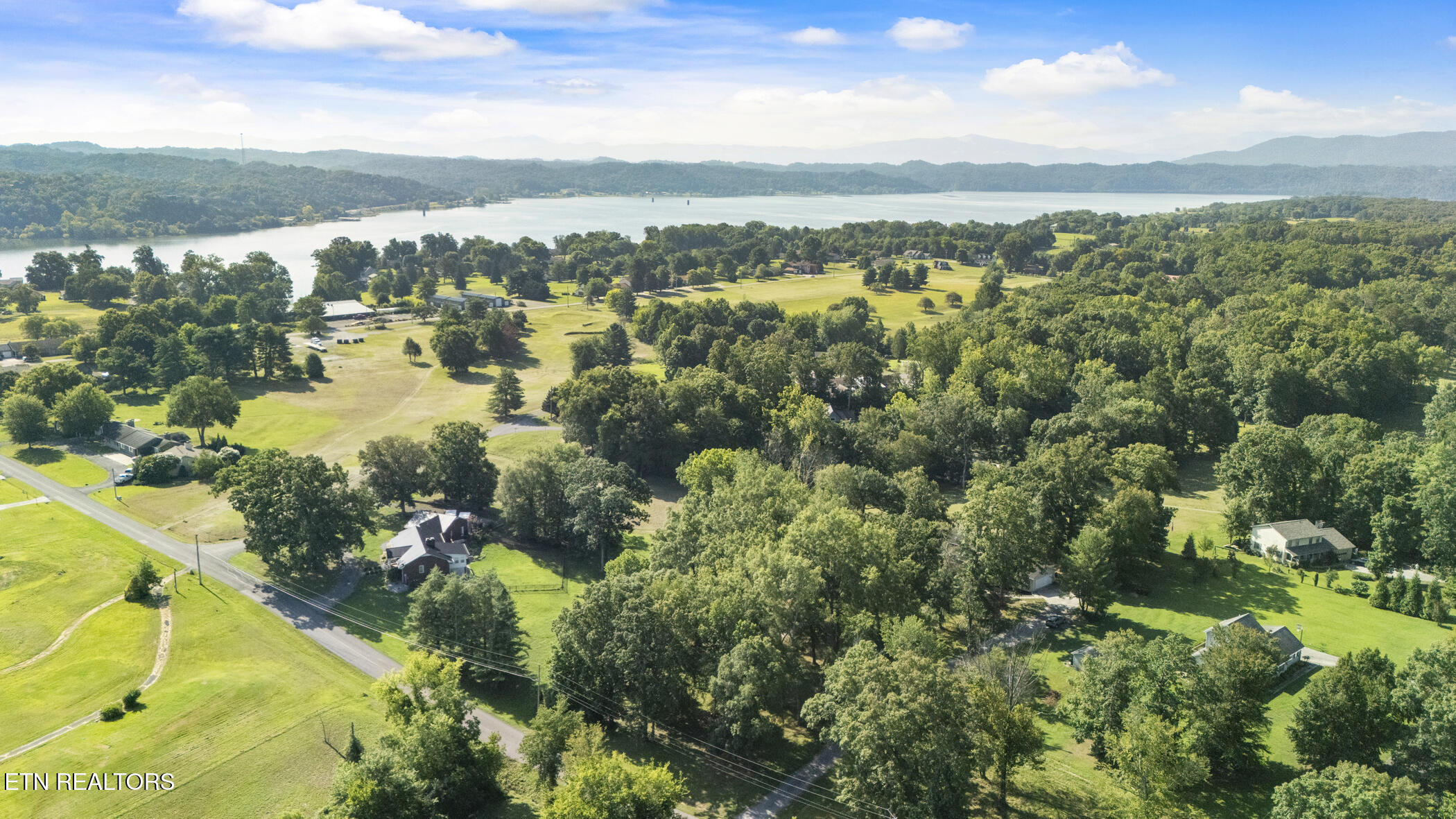 3447 Mountain View Lane Baneberry TN 37890