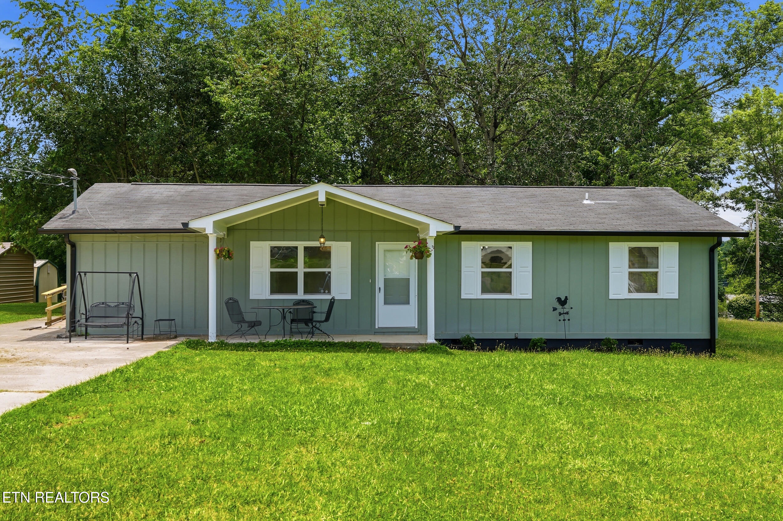 154 Selma Street Lenoir City TN 37771