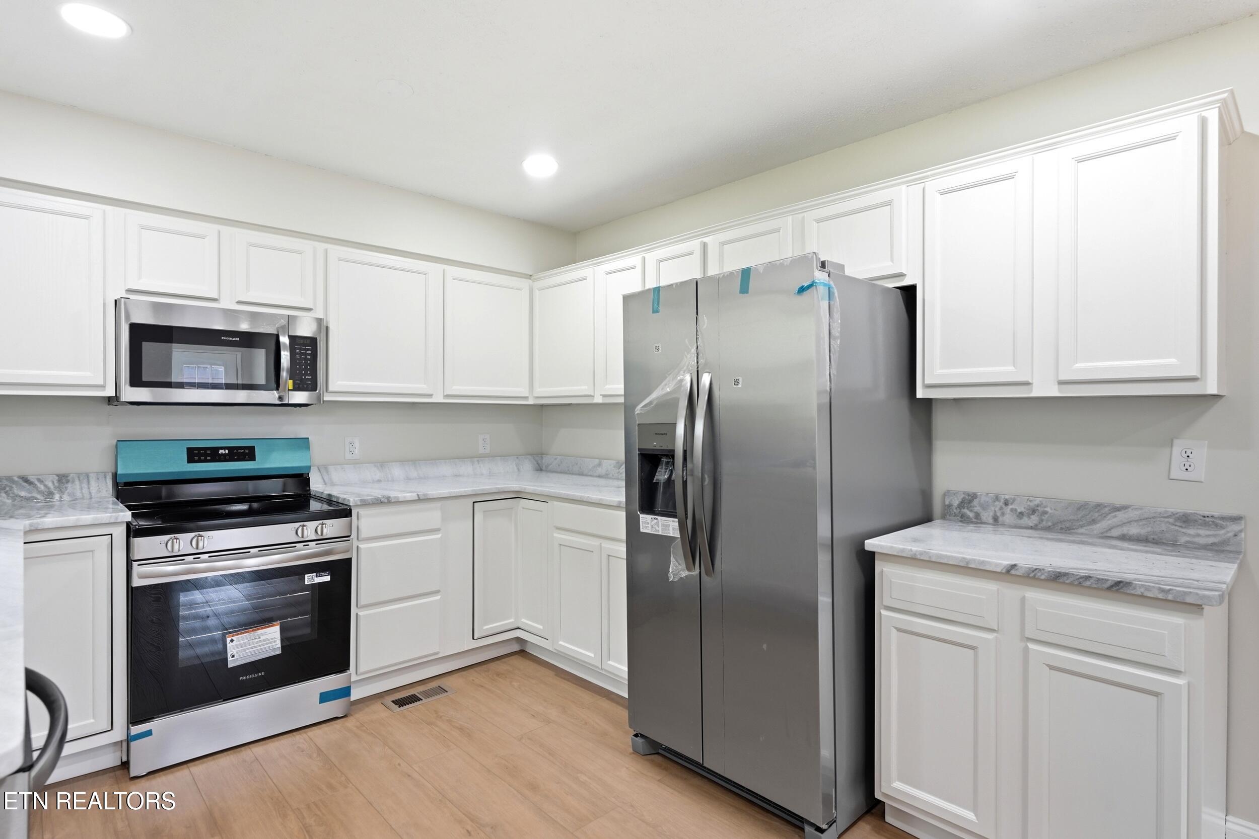 154 Selma Street Lenoir City TN 37771
