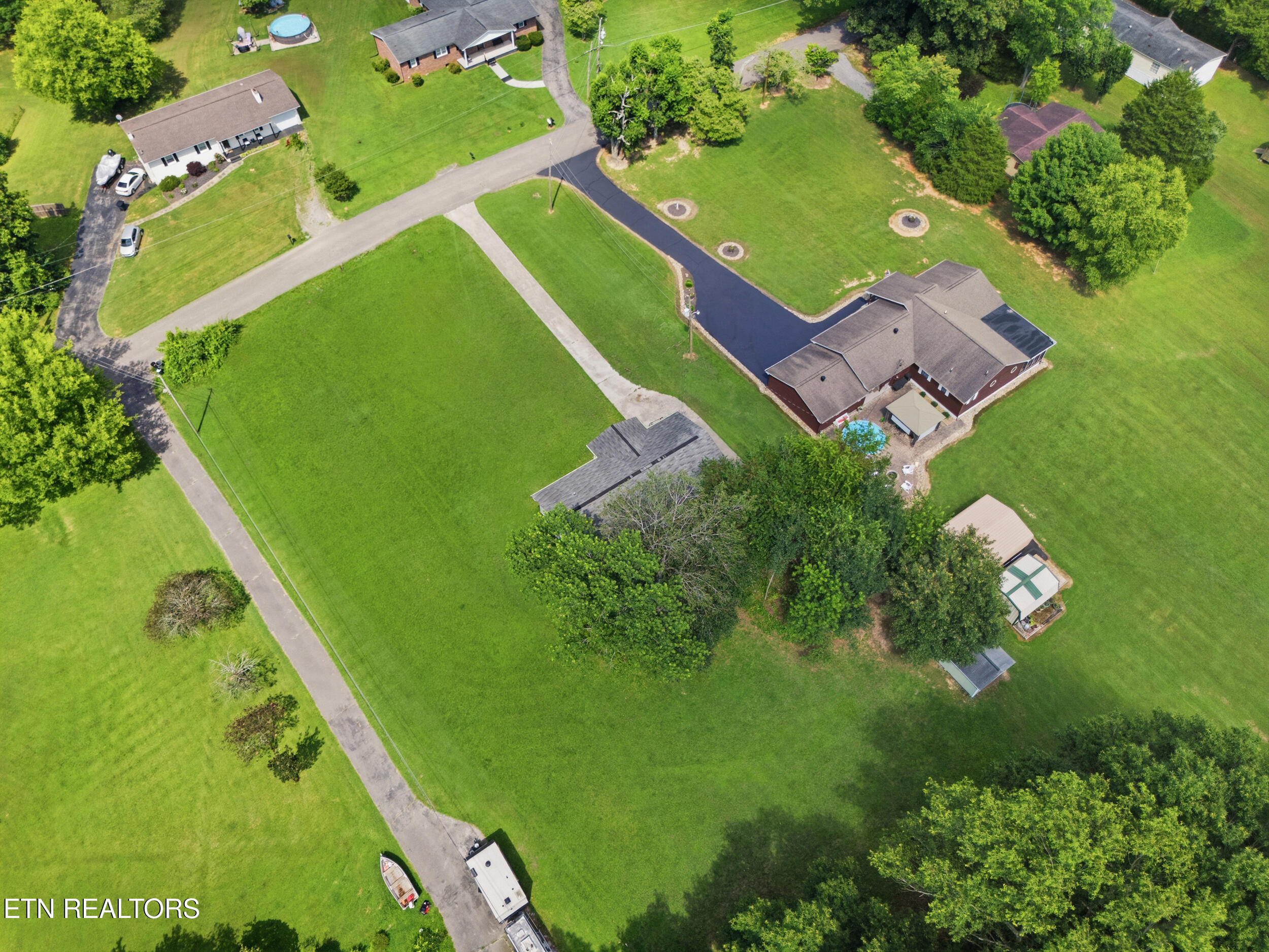 154 Selma Street Lenoir City TN 37771