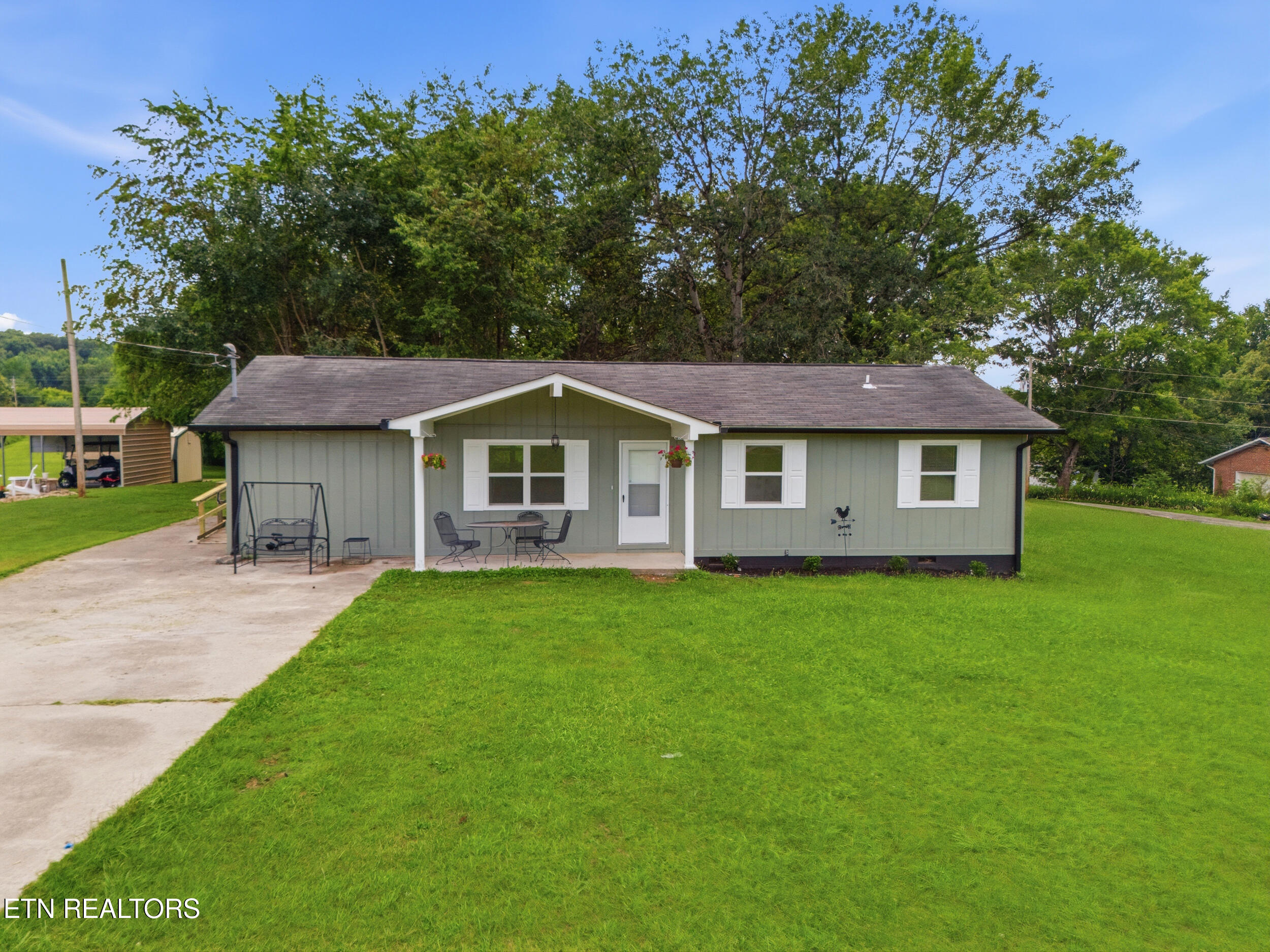 154 Selma Street Lenoir City TN 37771