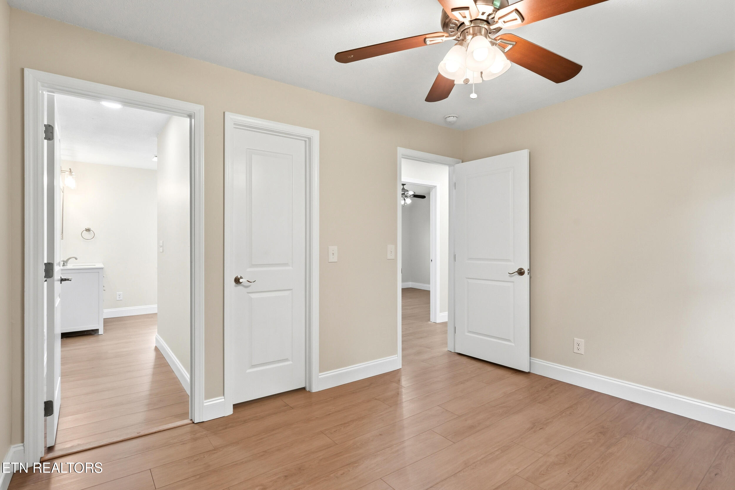 154 Selma Street Lenoir City TN 37771