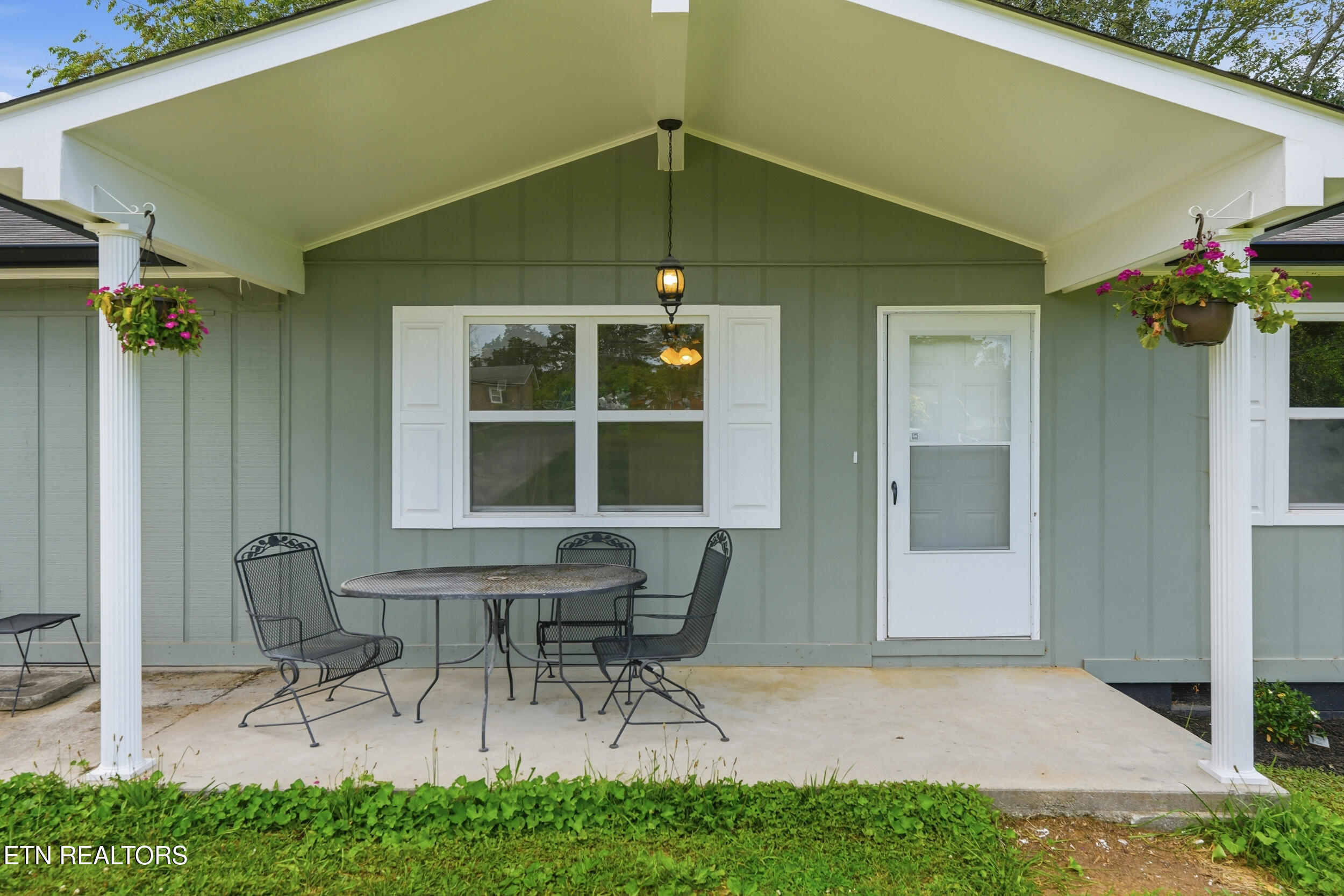 154 Selma Street Lenoir City TN 37771