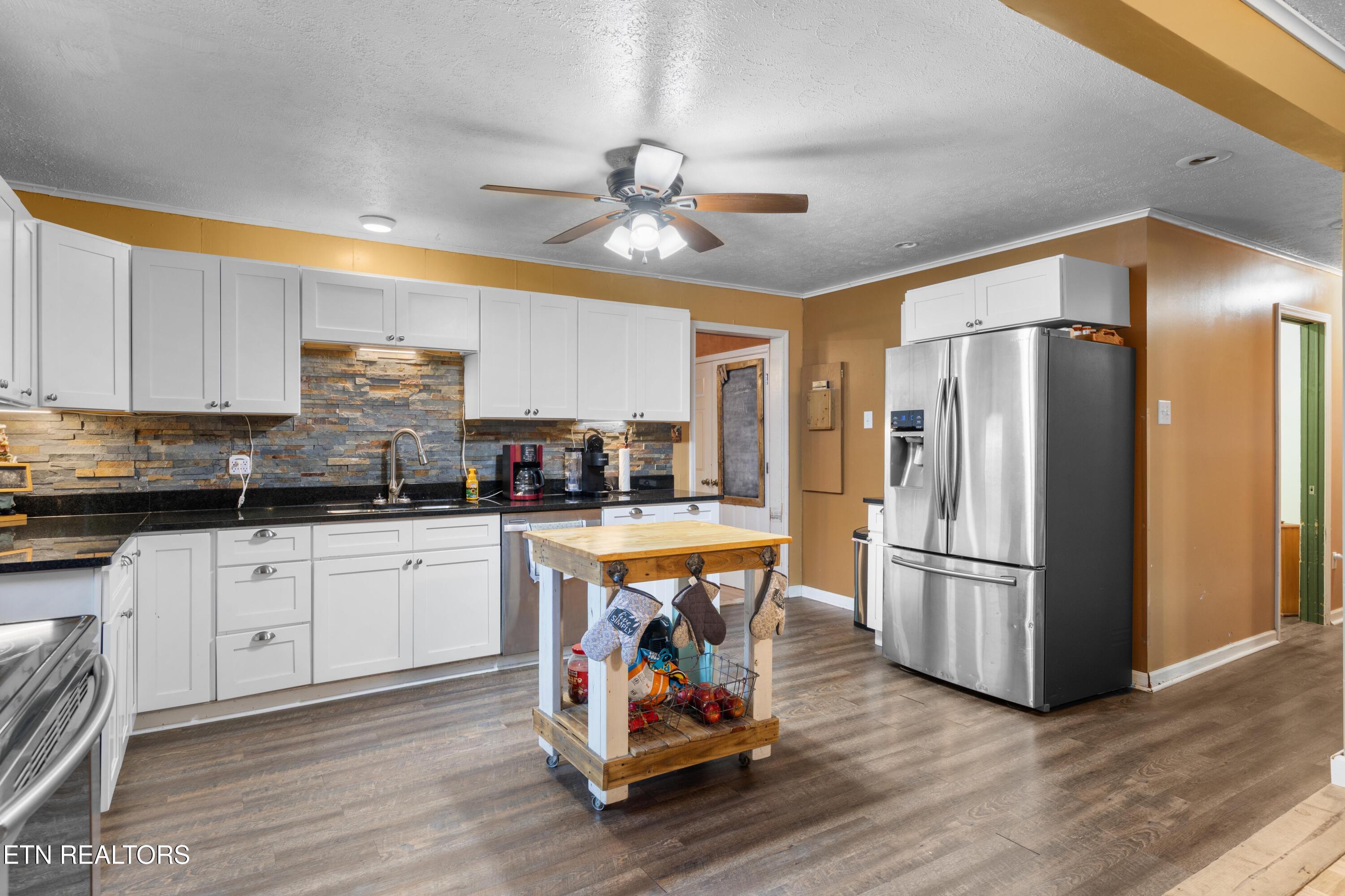 217 Jackson Drive Harriman TN 37748