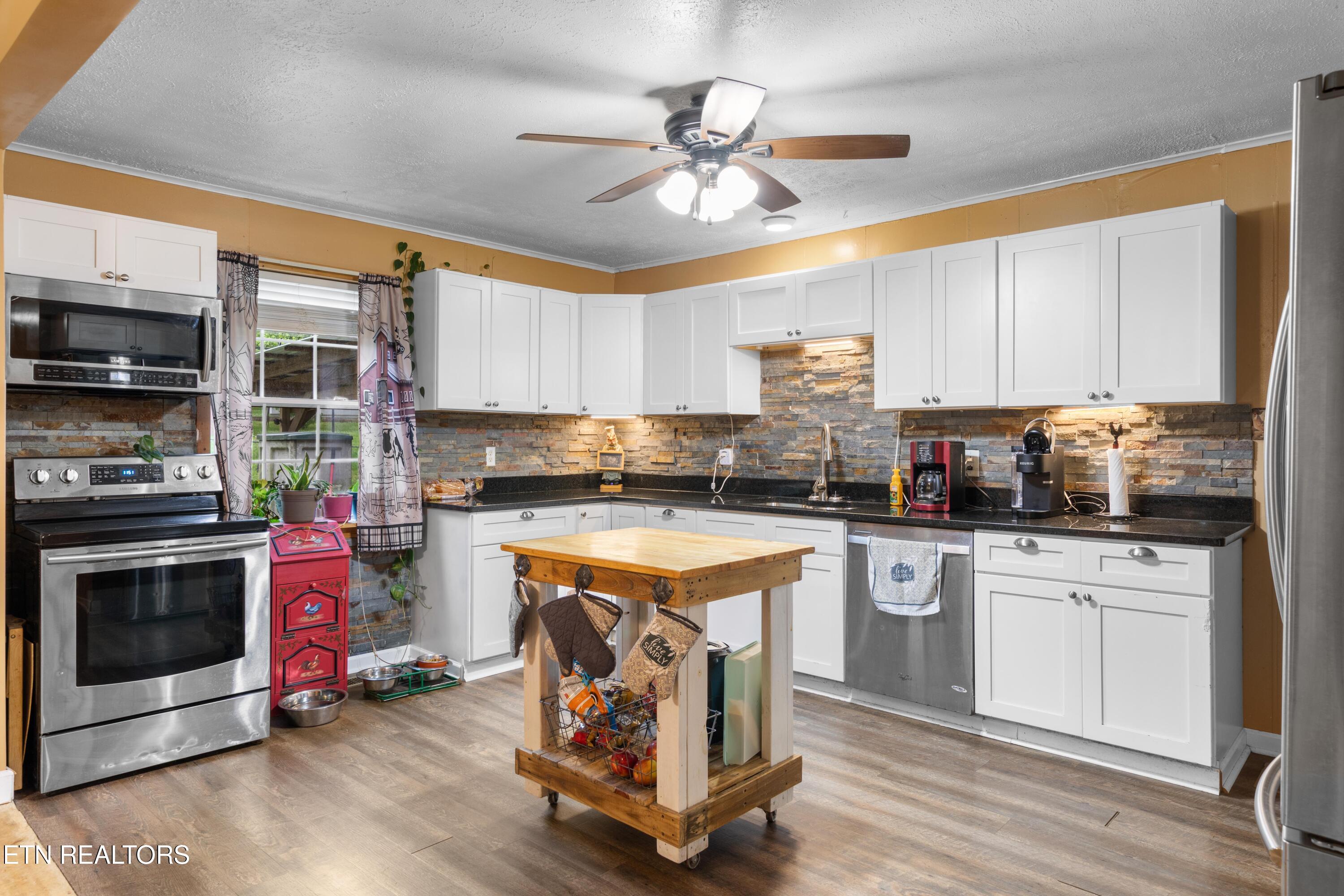 217 Jackson Drive Harriman TN 37748