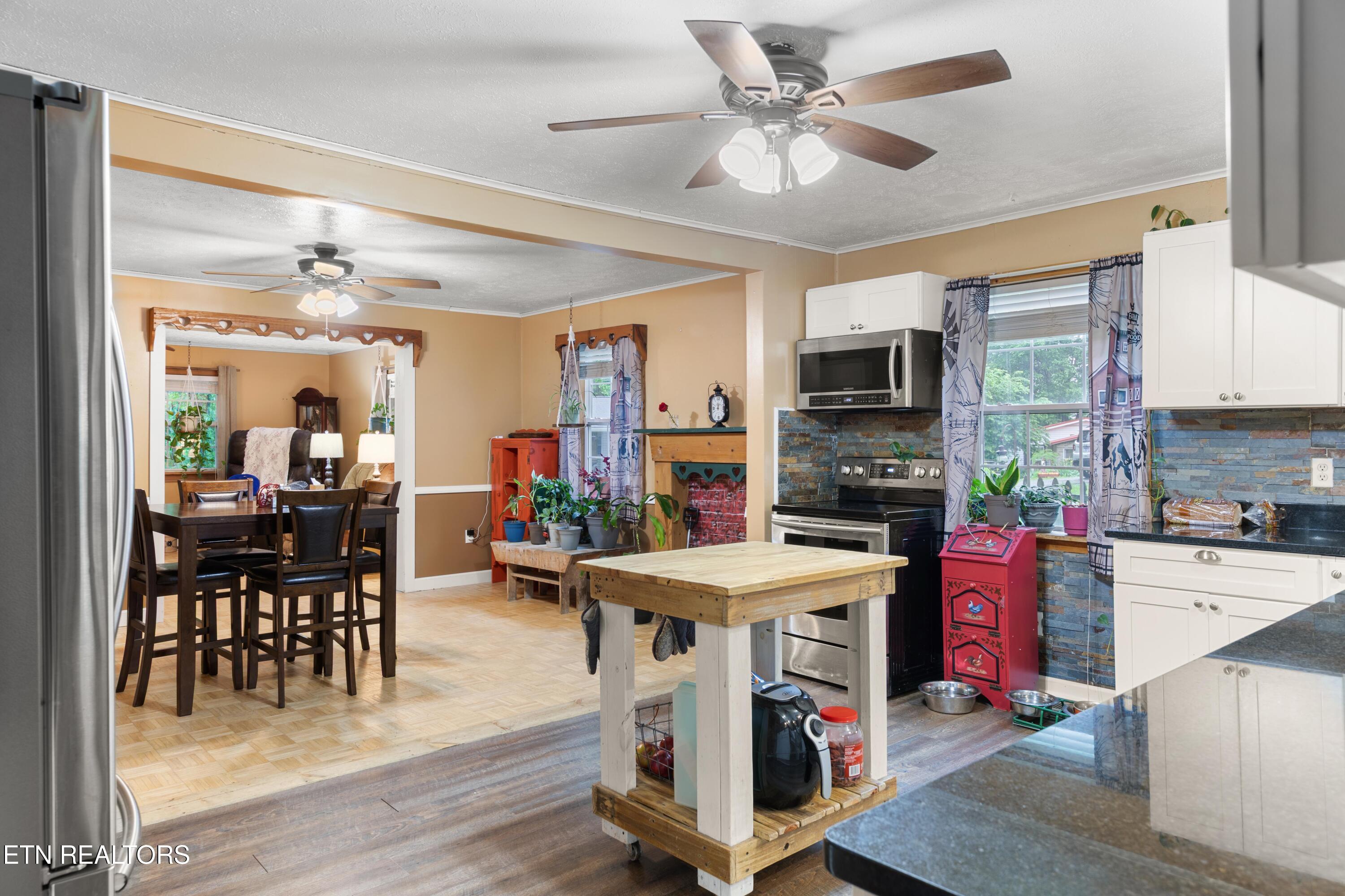 217 Jackson Drive Harriman TN 37748