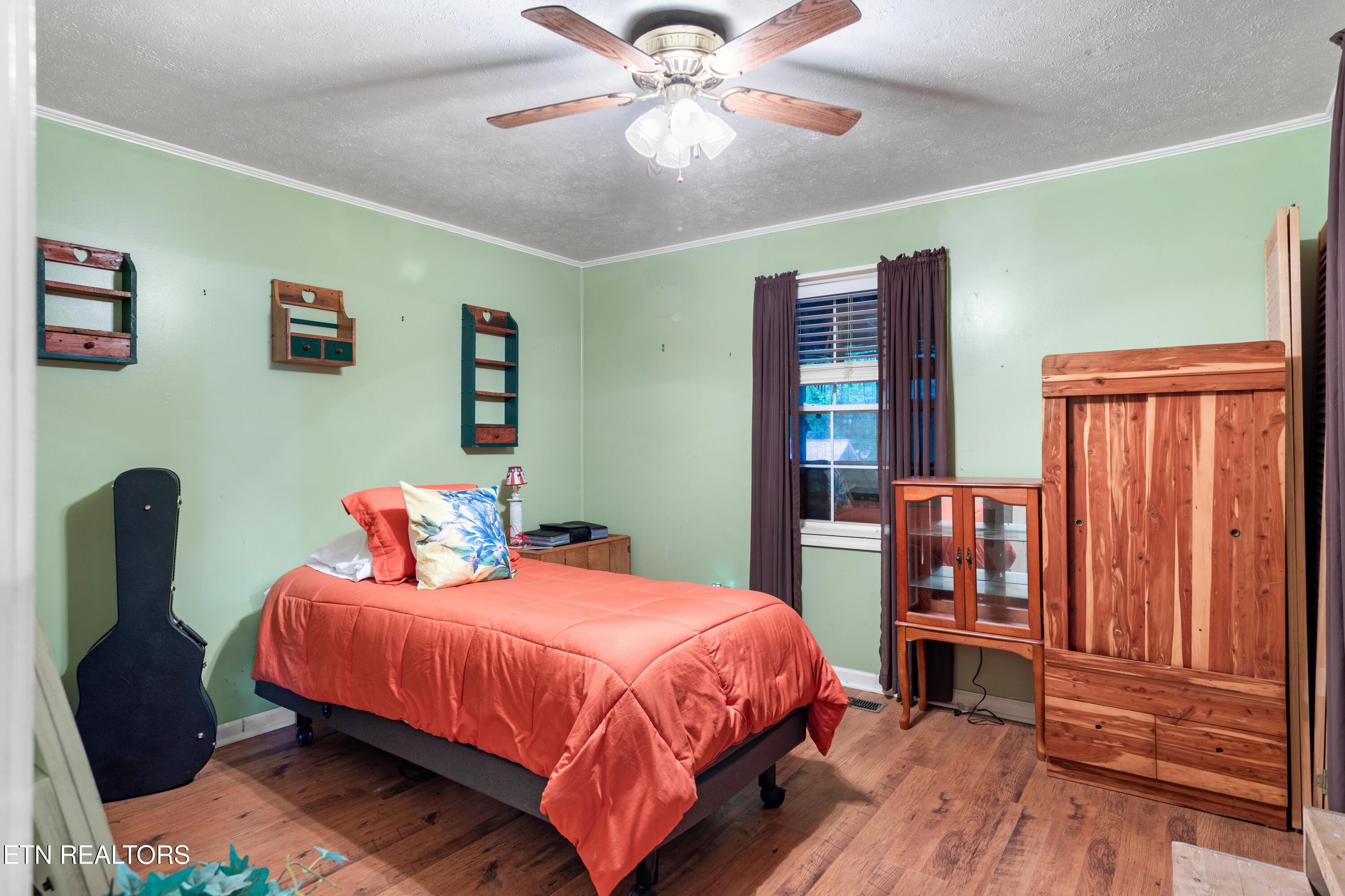 217 Jackson Drive Harriman TN 37748