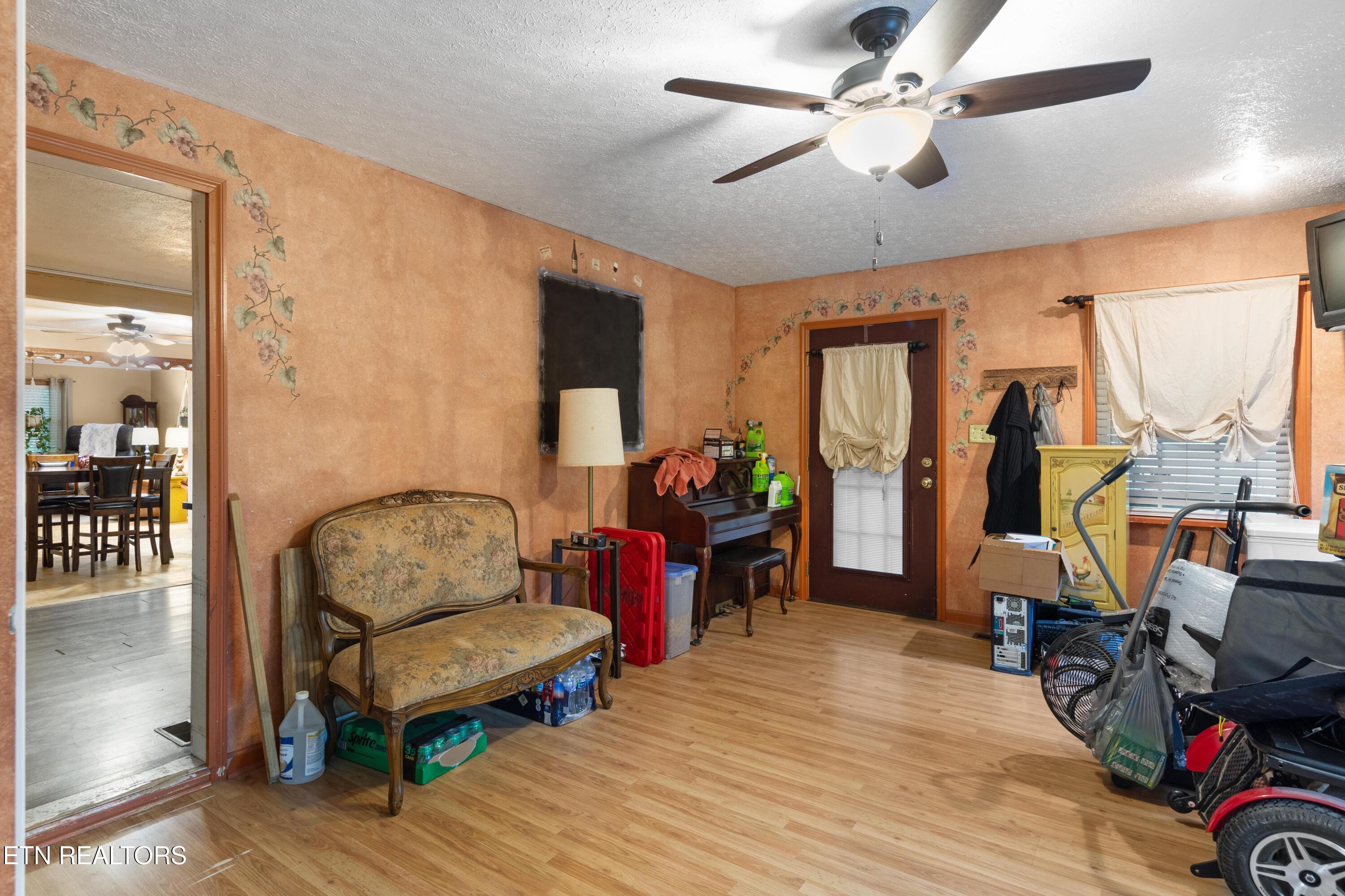 217 Jackson Drive Harriman TN 37748