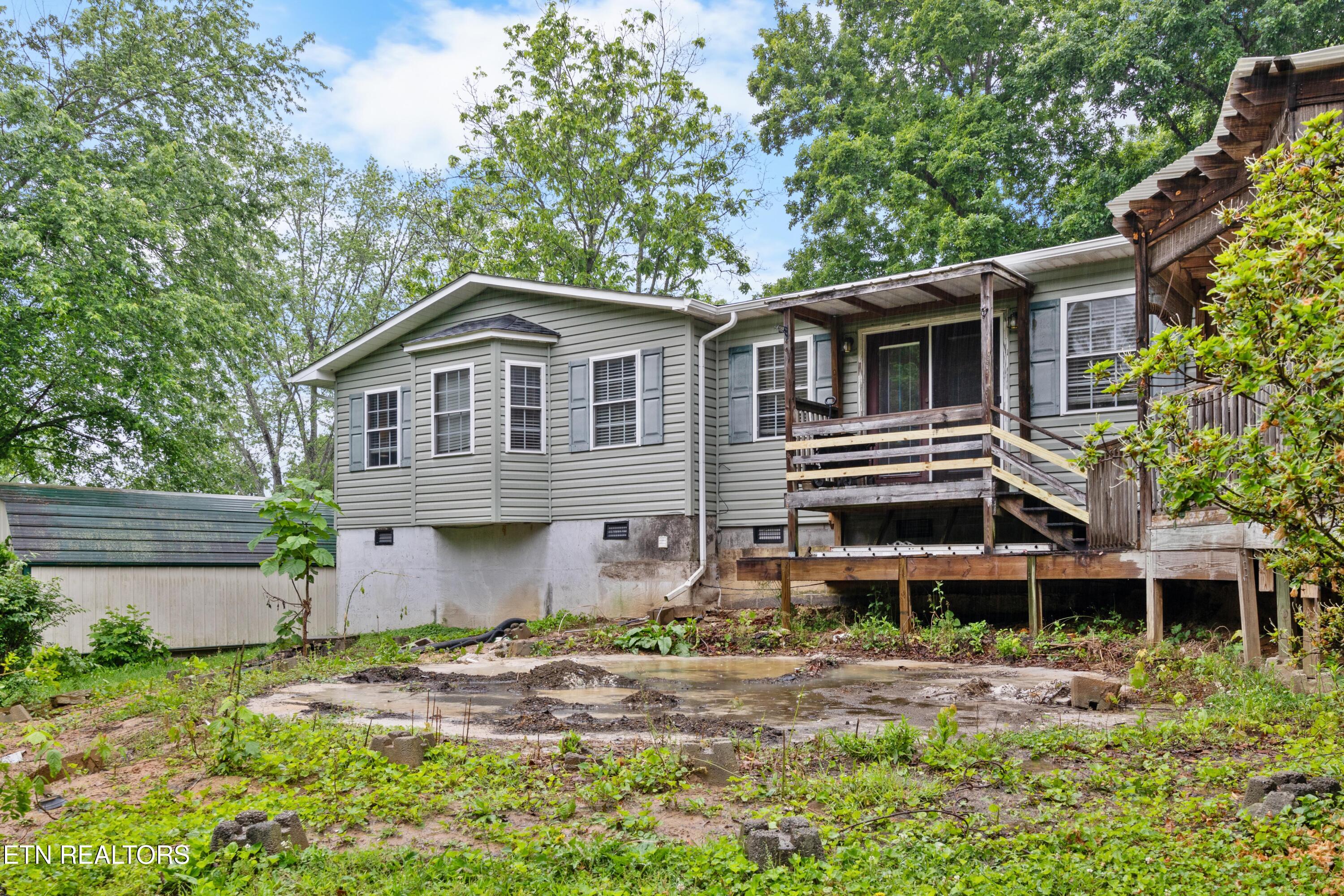 217 Jackson Drive Harriman TN 37748