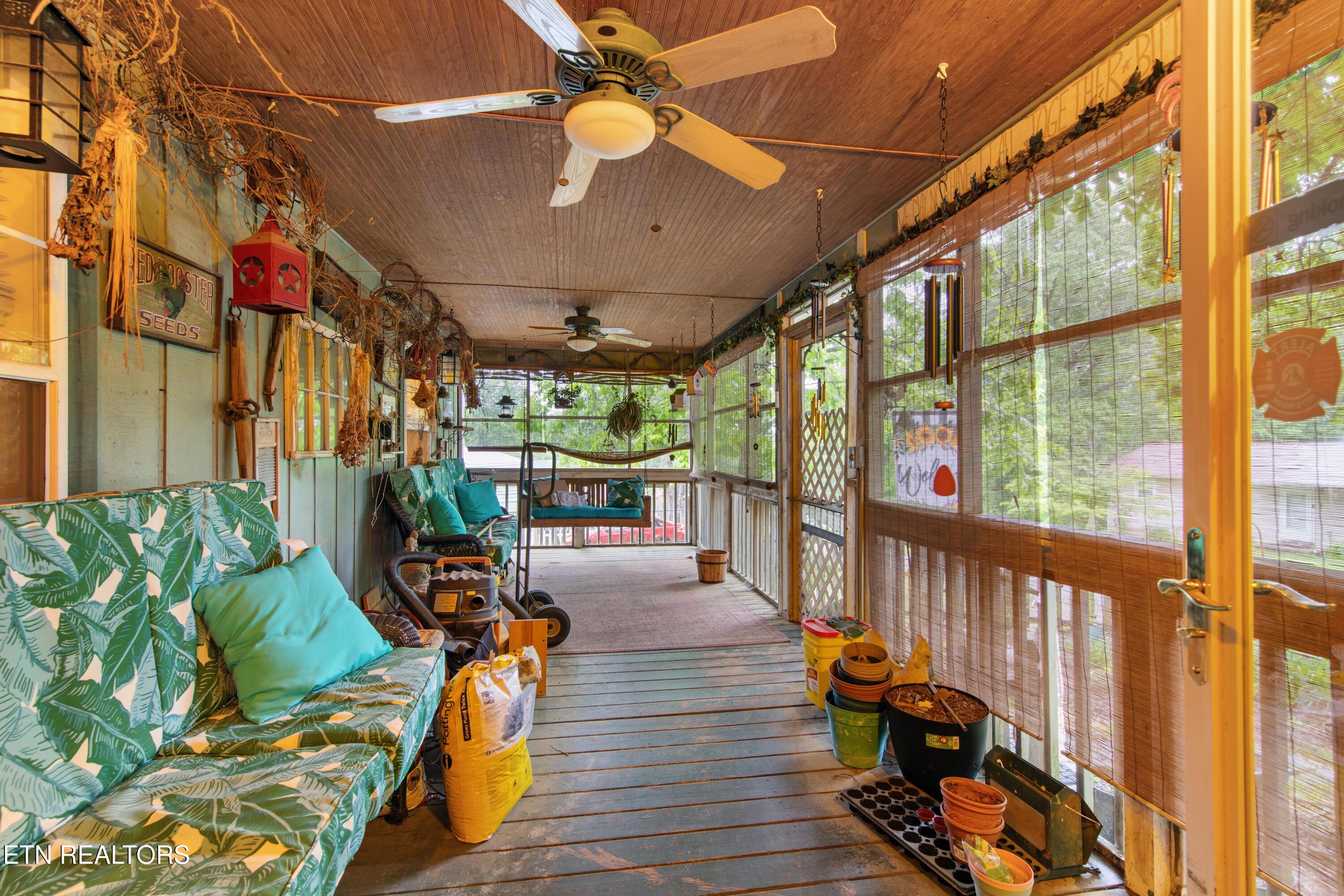 217 Jackson Drive Harriman TN 37748