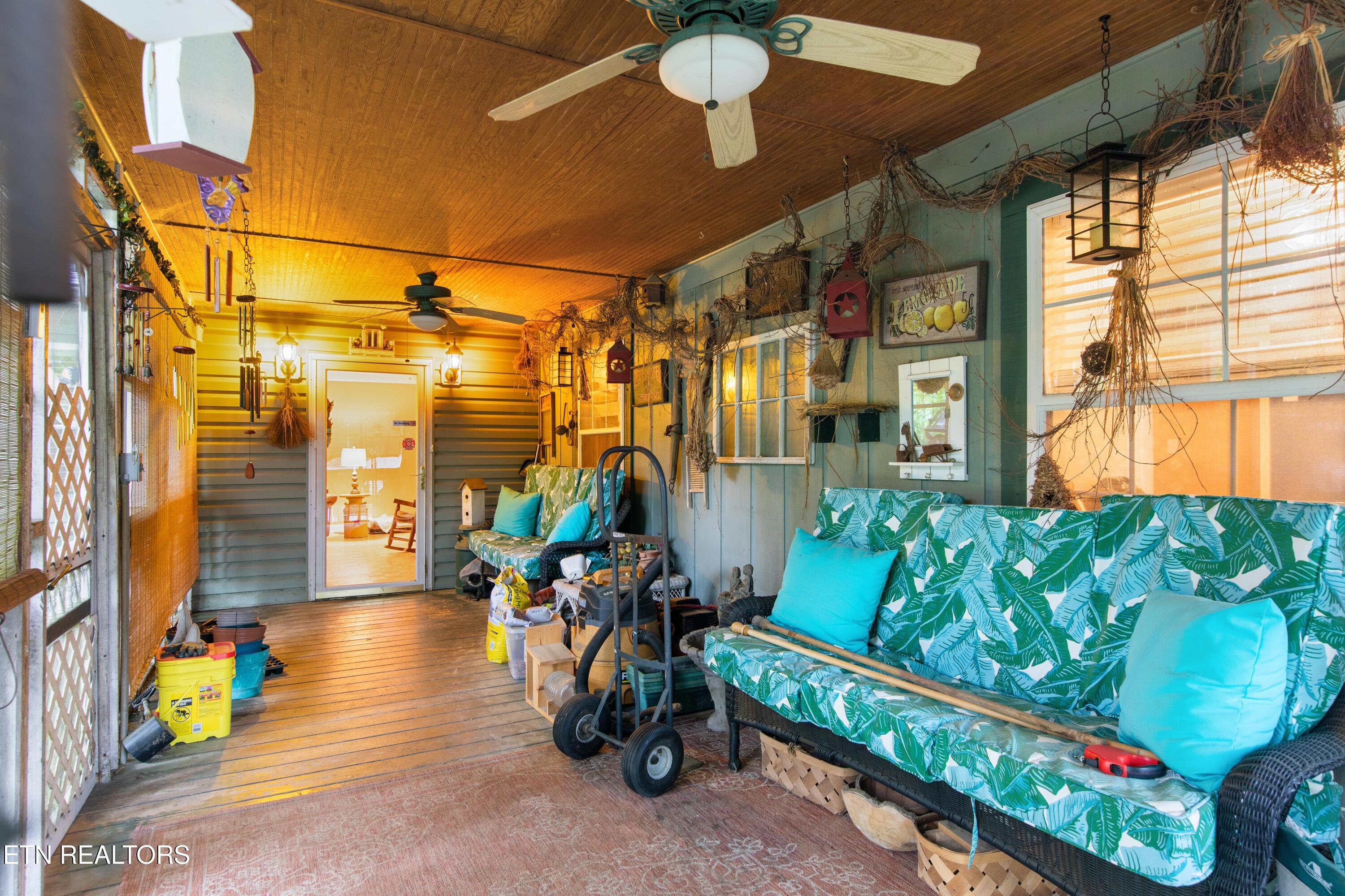217 Jackson Drive Harriman TN 37748
