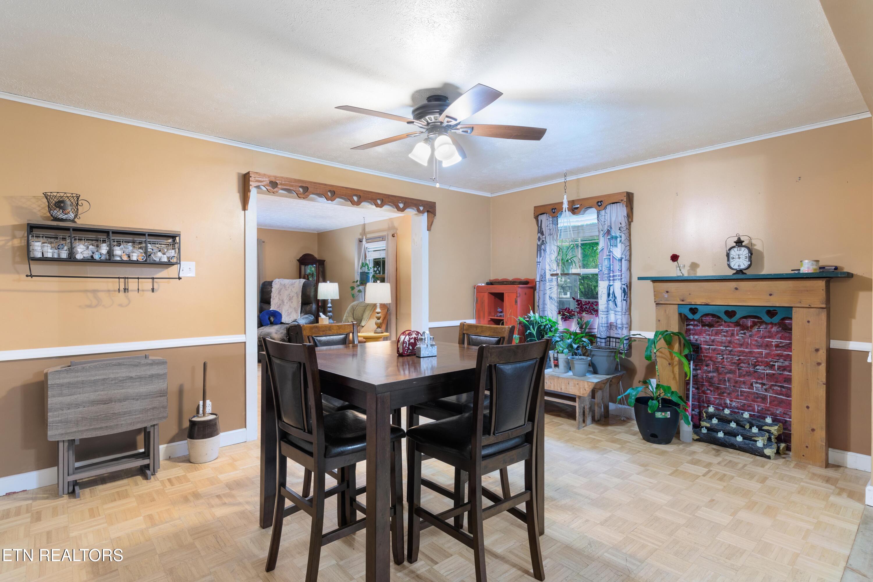 217 Jackson Drive Harriman TN 37748