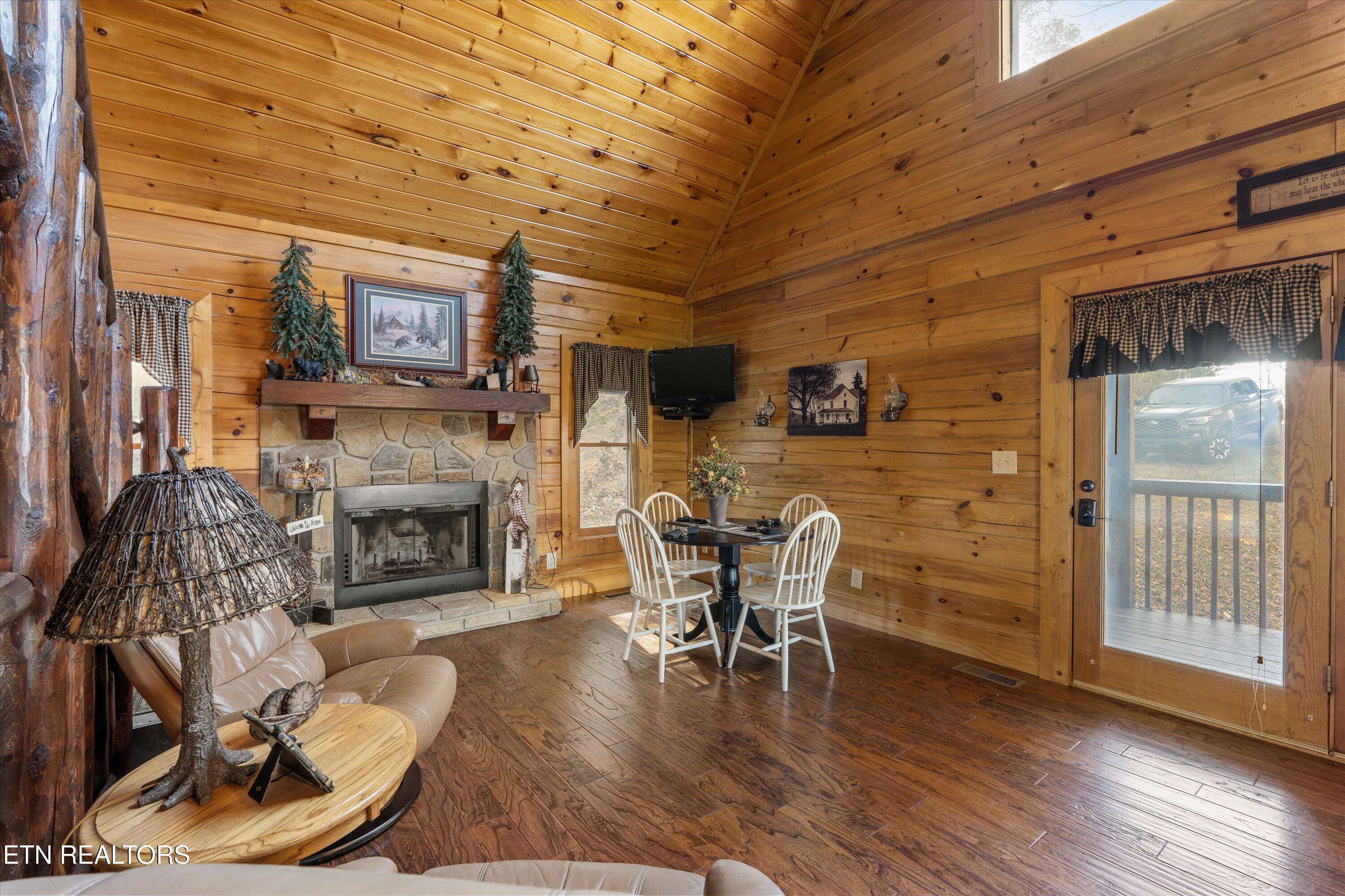 2026 Bill Flagle Way Sevierville TN 37876