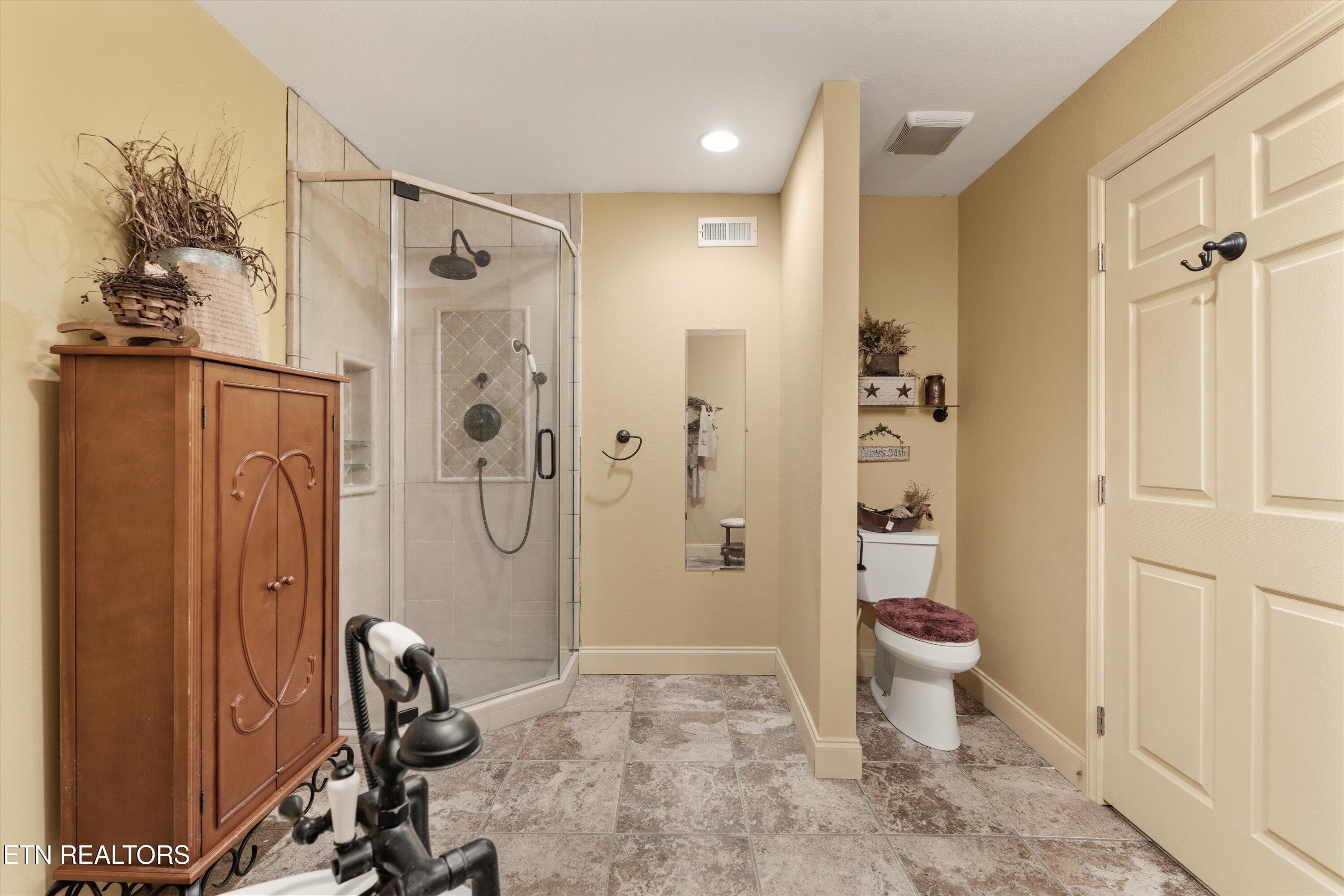 2026 Bill Flagle Way Sevierville TN 37876