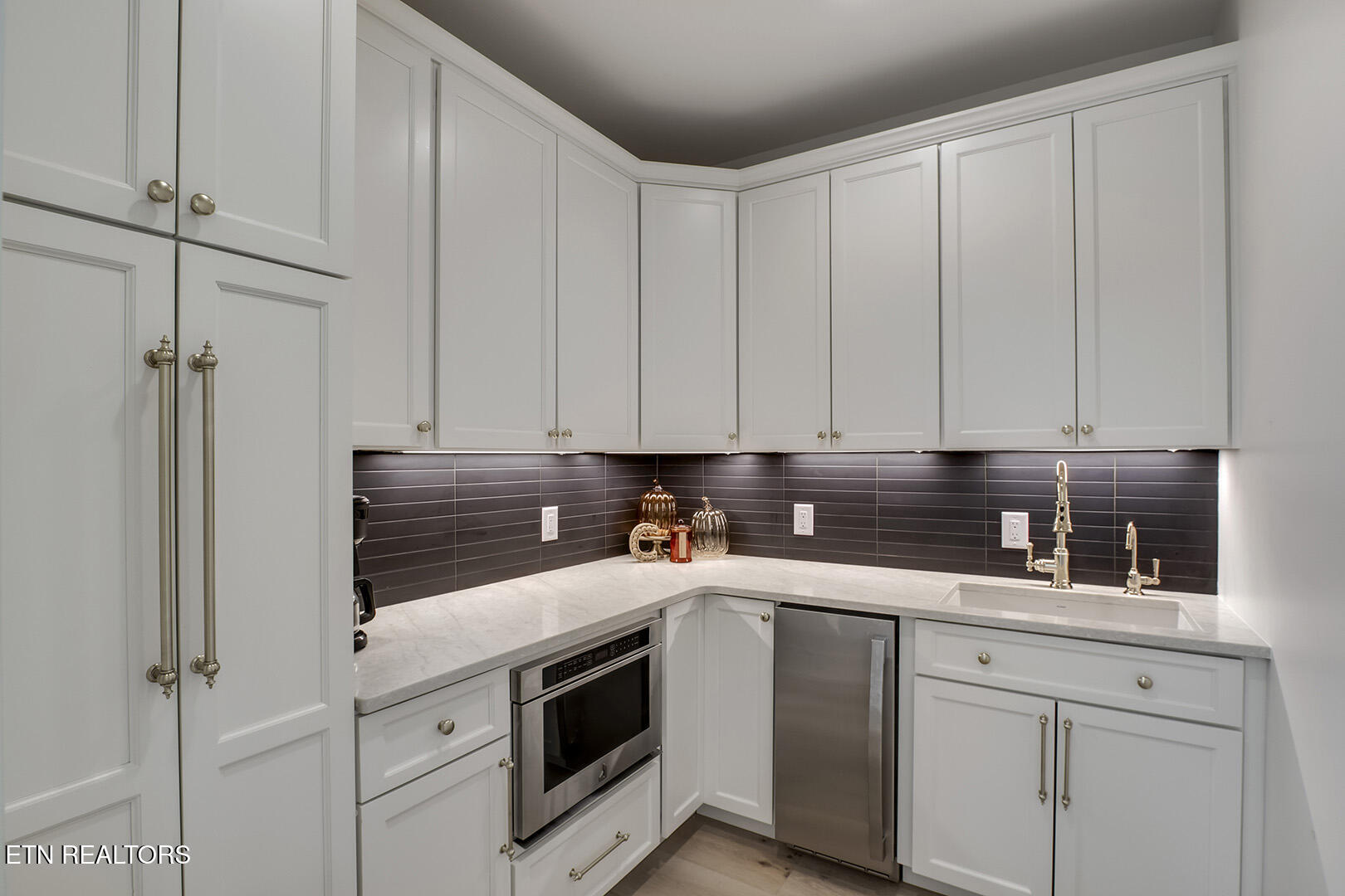 27022 Hines Valley Road Loudon TN 37774