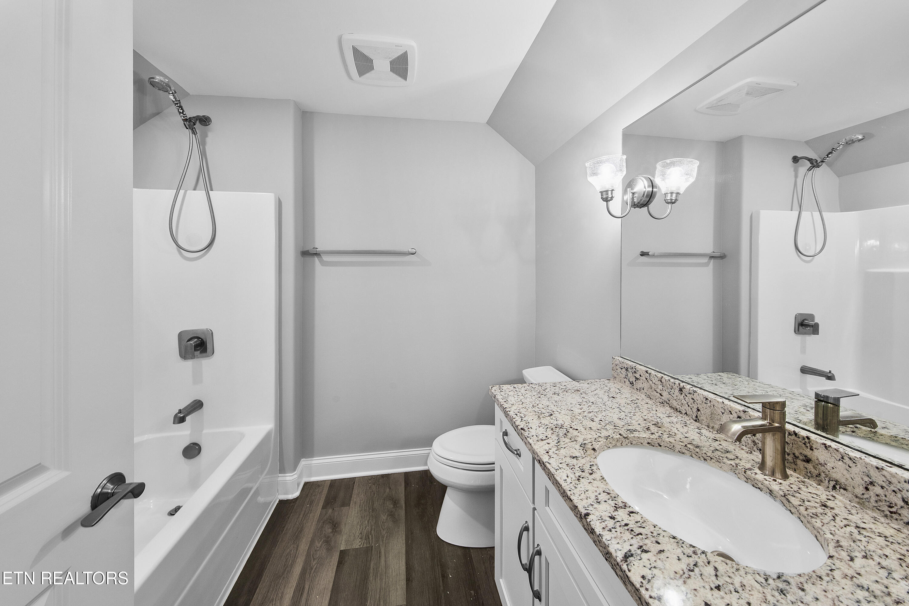 328 Cedar Branch Trail Lenoir City TN 37772